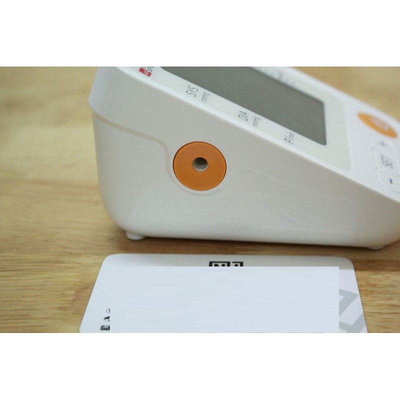 Máy Đo Huyết Áp Bắp Tay Yuwell YE-650A (YE 650A)