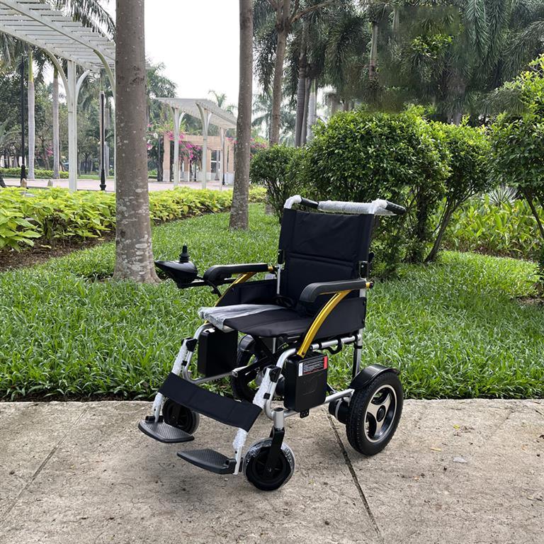 Xe Lăn Điện Khung Nhôm Cao Cấp Lucass XE-122L