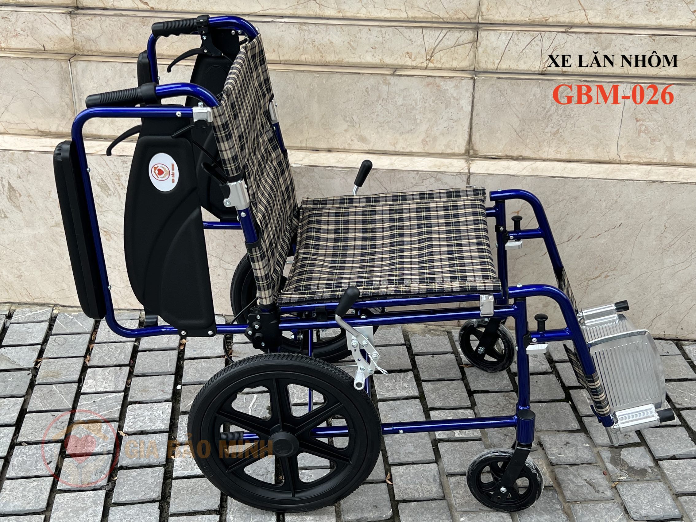 Xe Lăn Nhôm Bánh Nhỏ Cao Cấp GBM-026