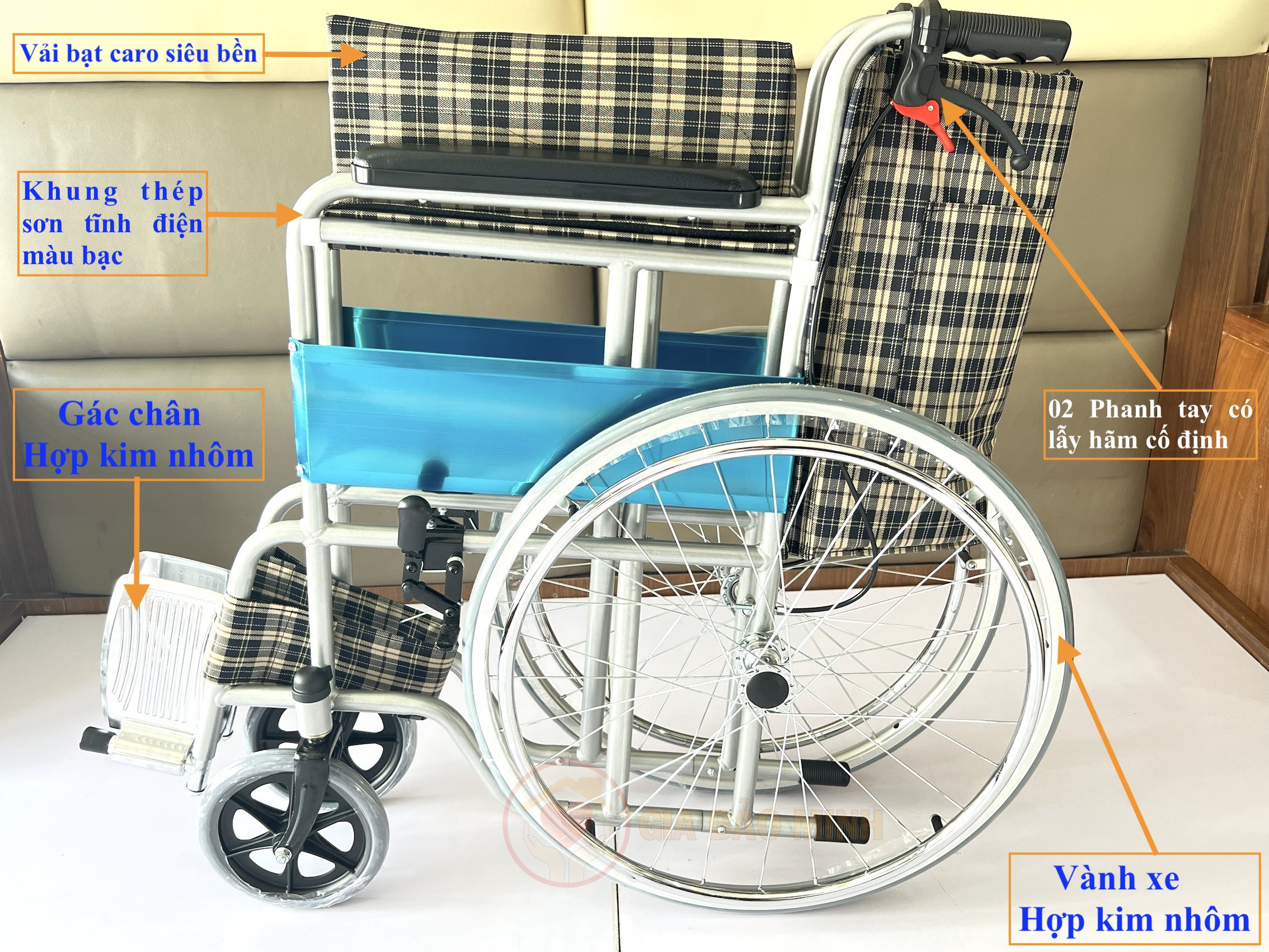 Xe Lăn Tay Vải Ca-rô, Khung Sơn, Có Thắng GBM-041
