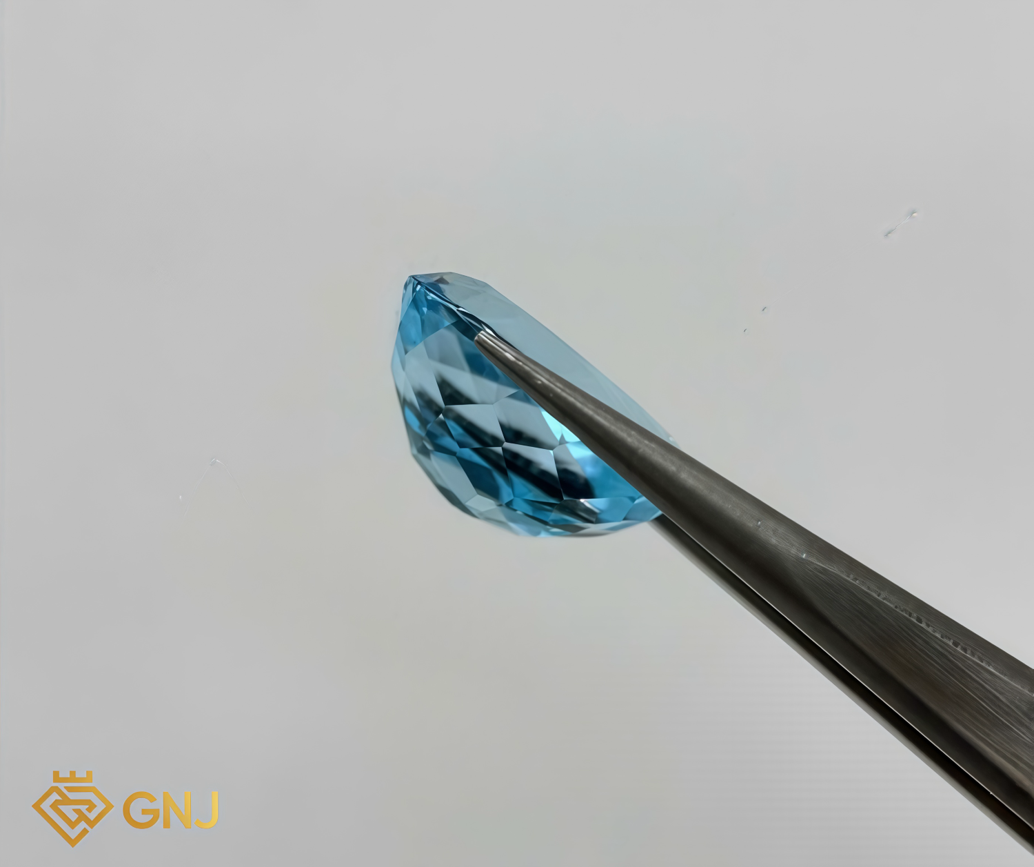 Đá Topaz Xanh Tự Nhiên 14.8ct — chi tiết đá