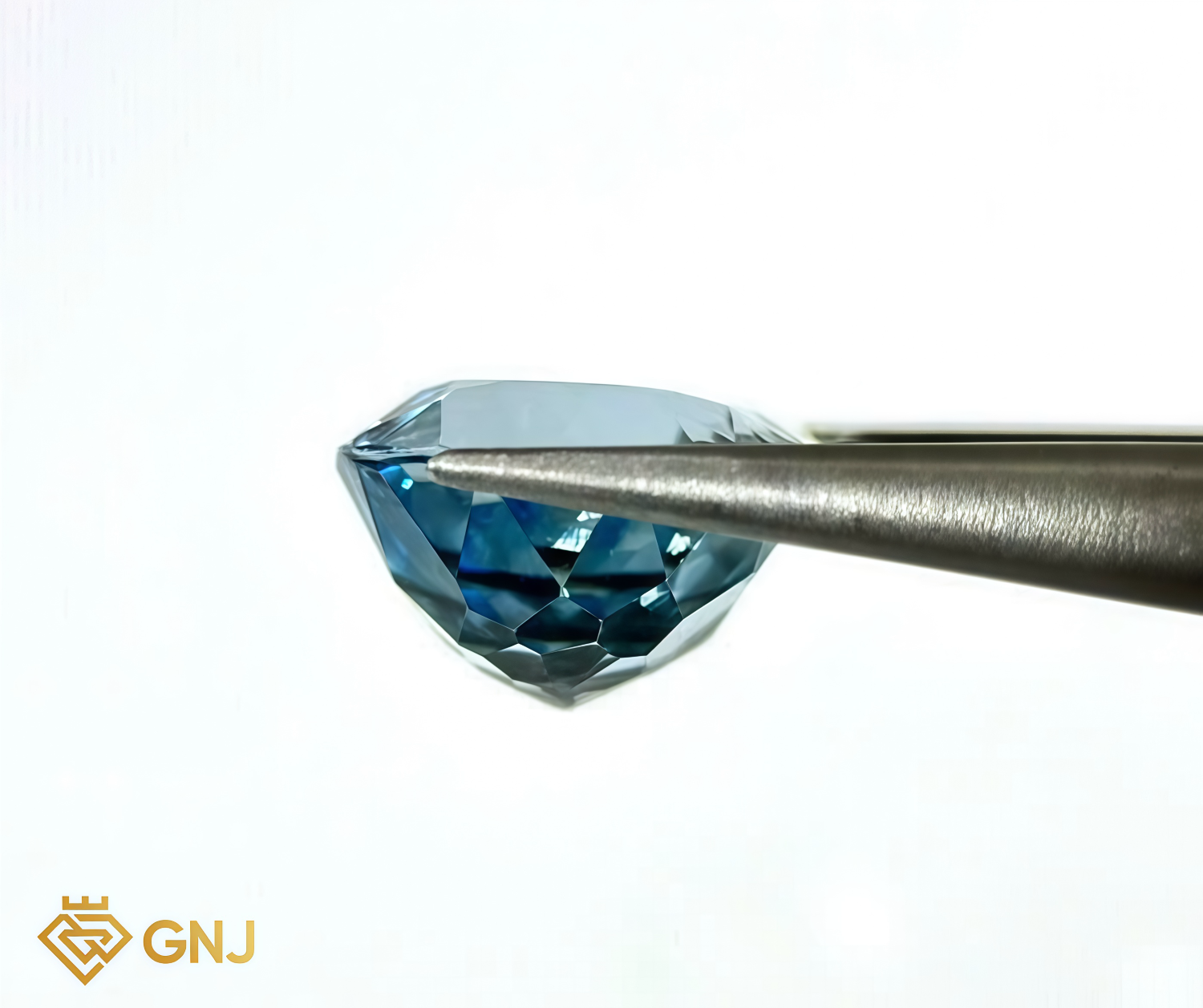 Đá Topaz Xanh Tự Nhiên 8.55ct — chi tiết đá