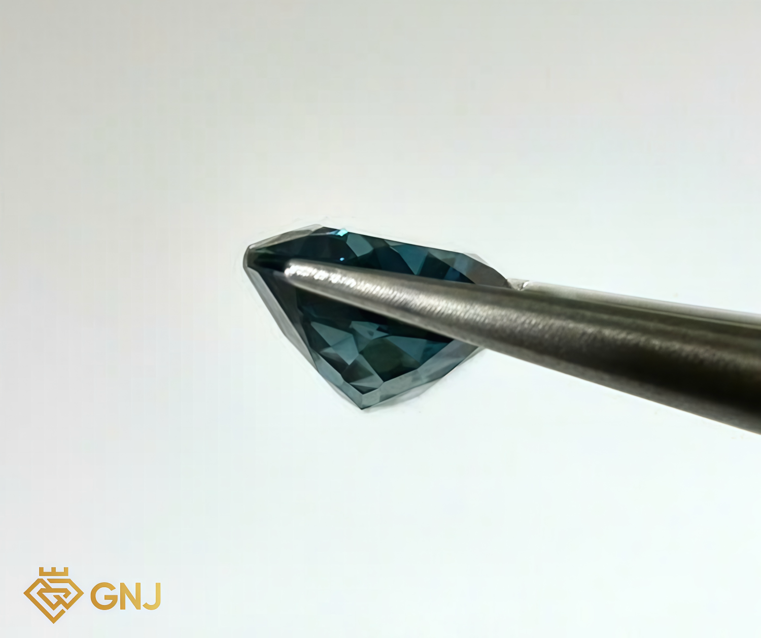 Đá Topaz Xanh Tự Nhiên 7.25ct — chi tiết đá