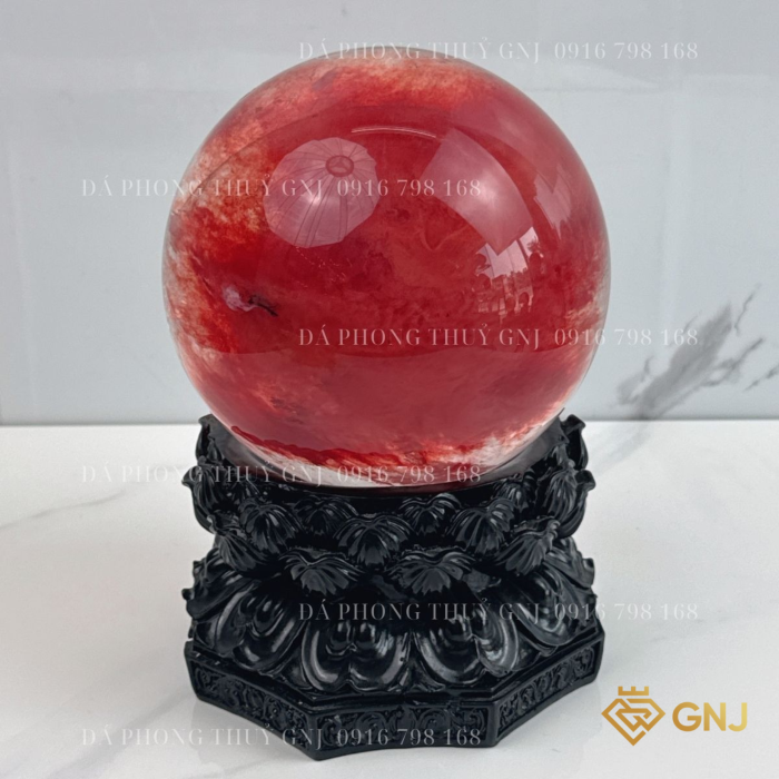 Quả bi cầu núi lửa, quả bi cầu thủy tinh đỏ