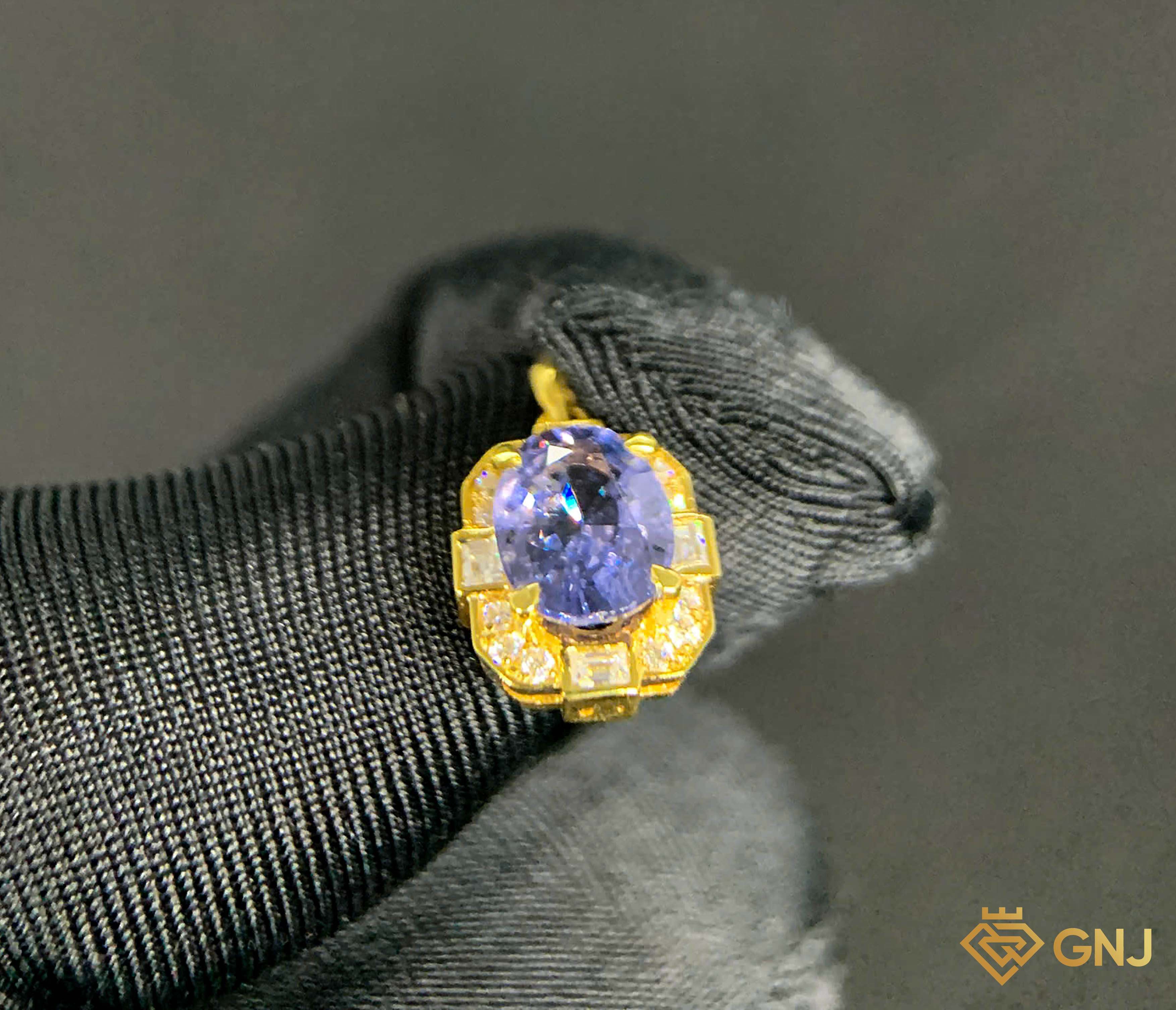 Mặt dây chuyền nữ đính đá Spinel xanh tự nhiên