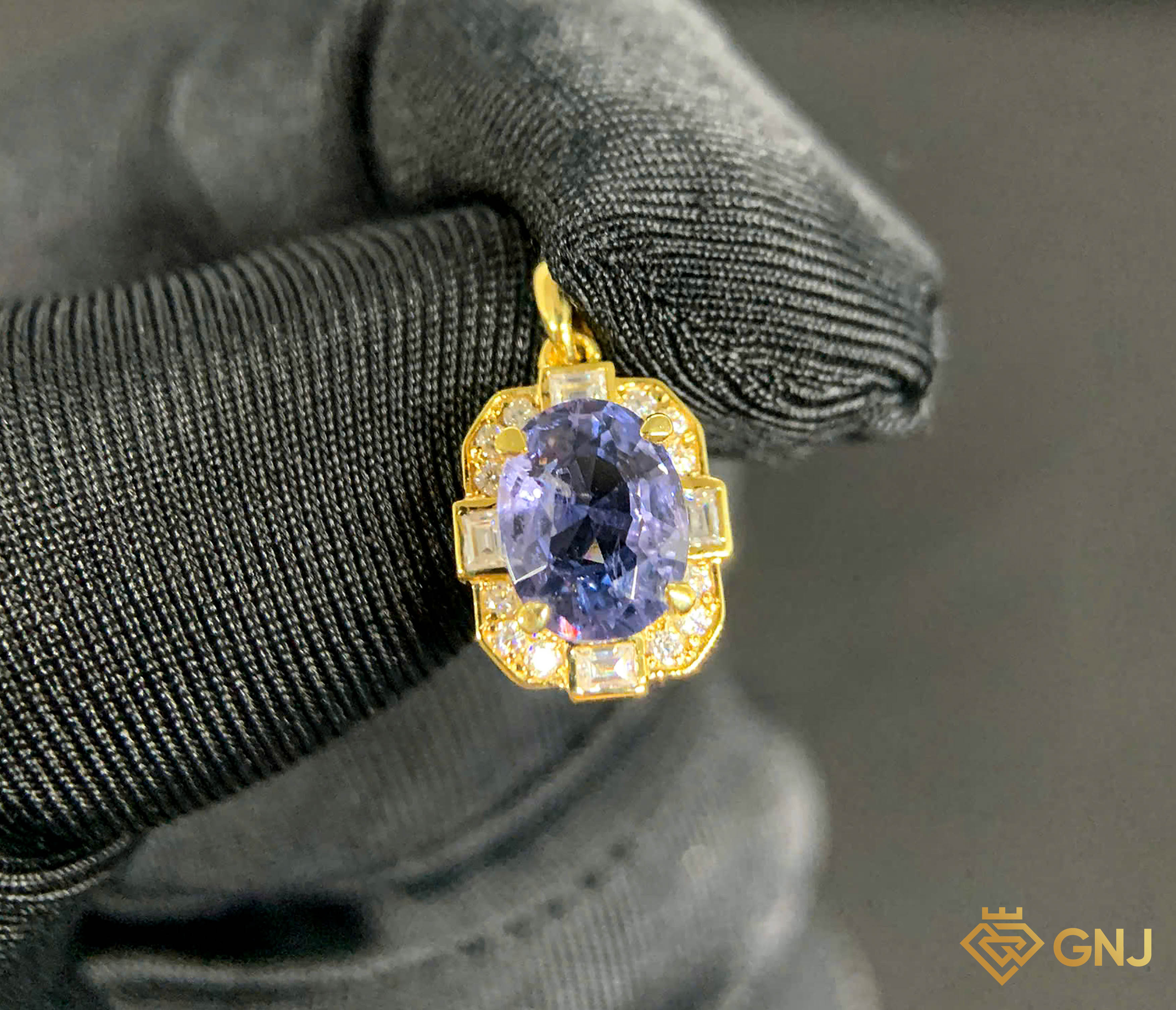 Mặt dây chuyền nữ đính đá Spinel xanh tự nhiên