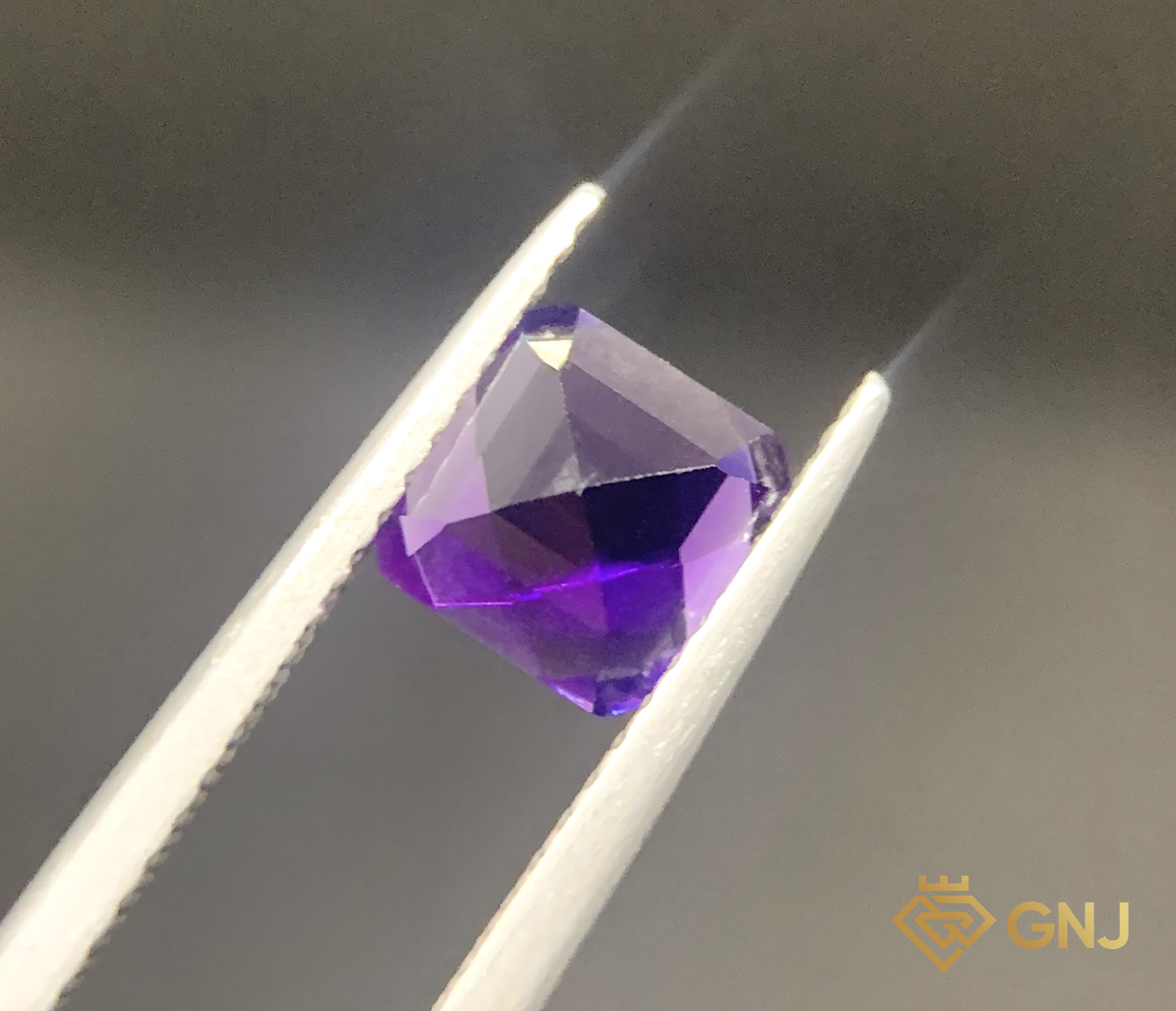 Amethyst Tự Nhiên Tím 1ct - Facet — chi tiết đá