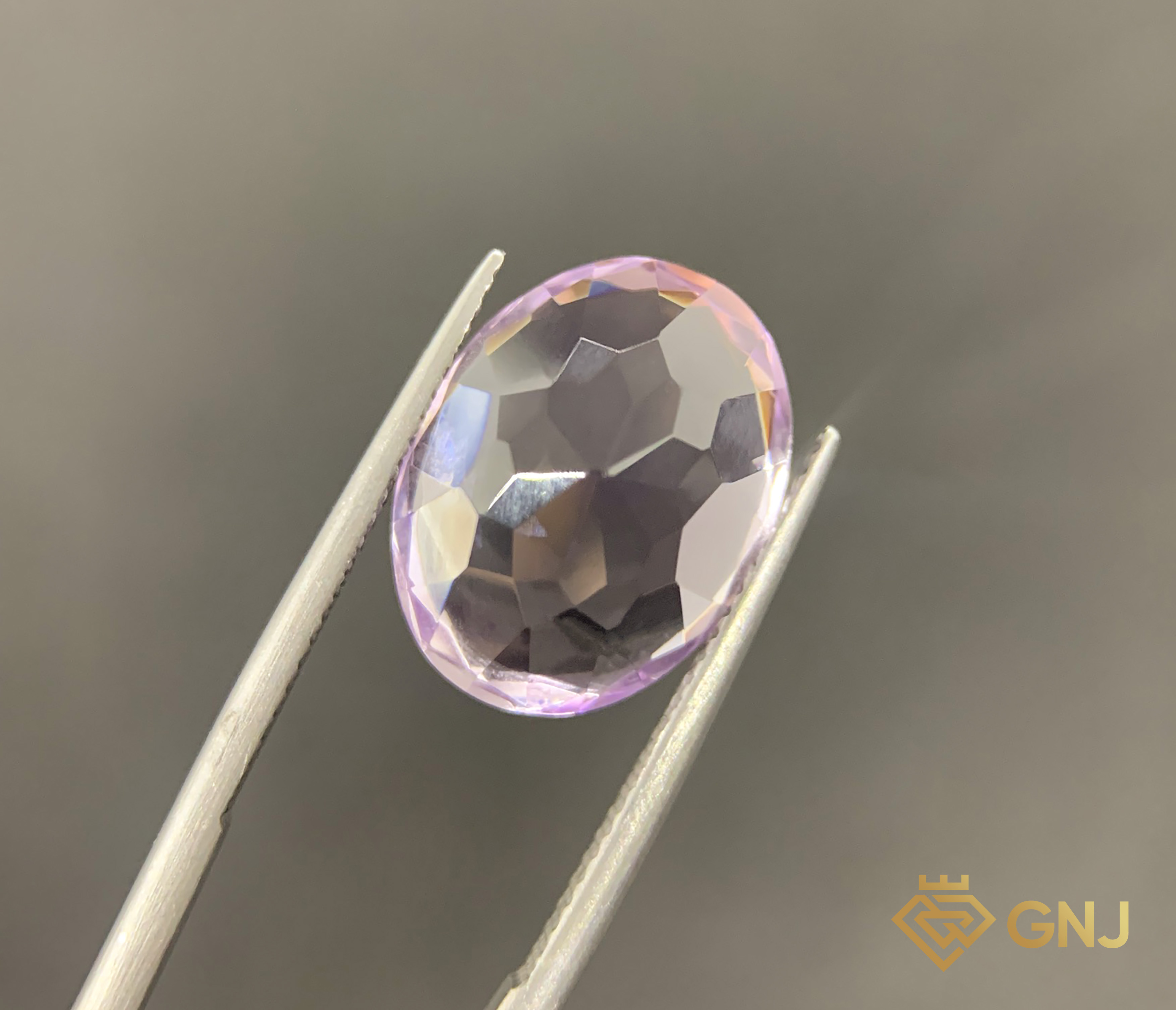 Amethyst Tự Nhiên Tím 10.7ct - Facet — chi tiết đá