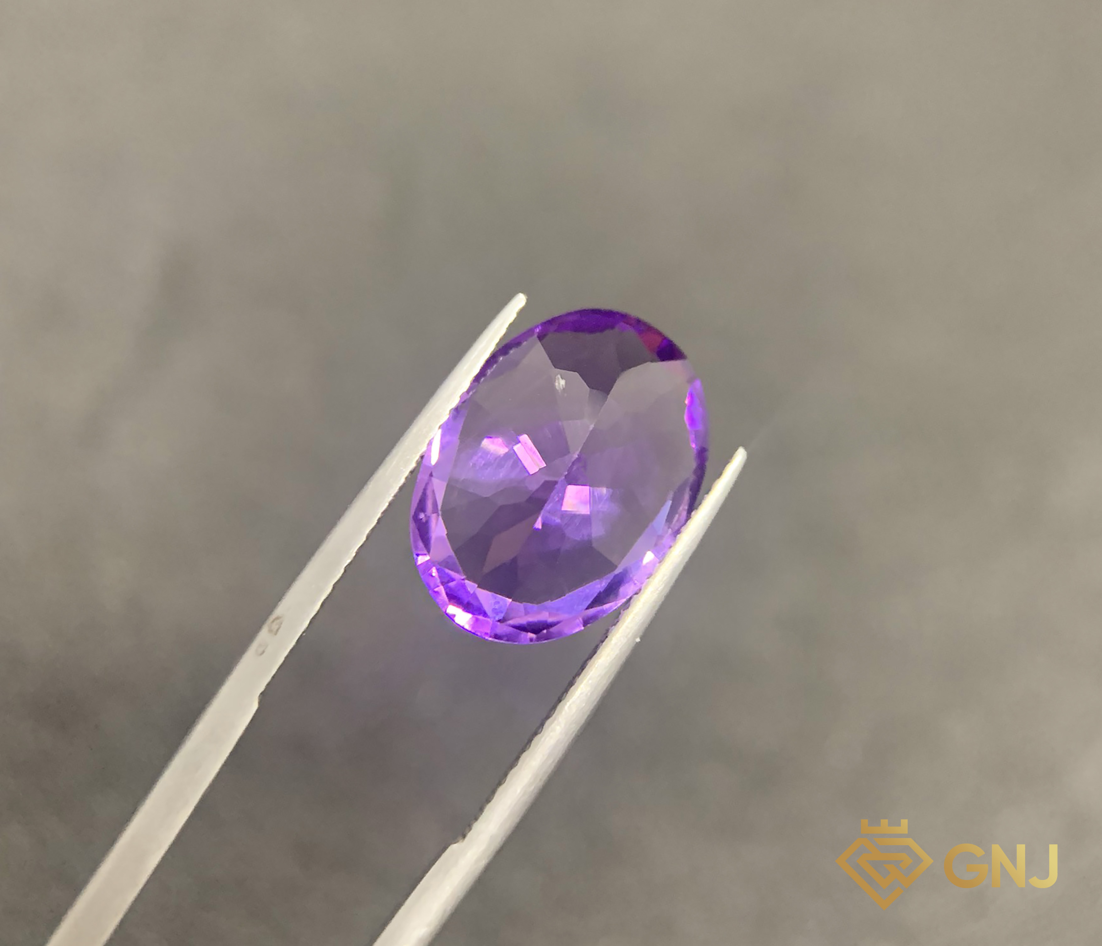 Đá Amethyst Tự Nhiên 10.8ct — Facet — chi tiết đá