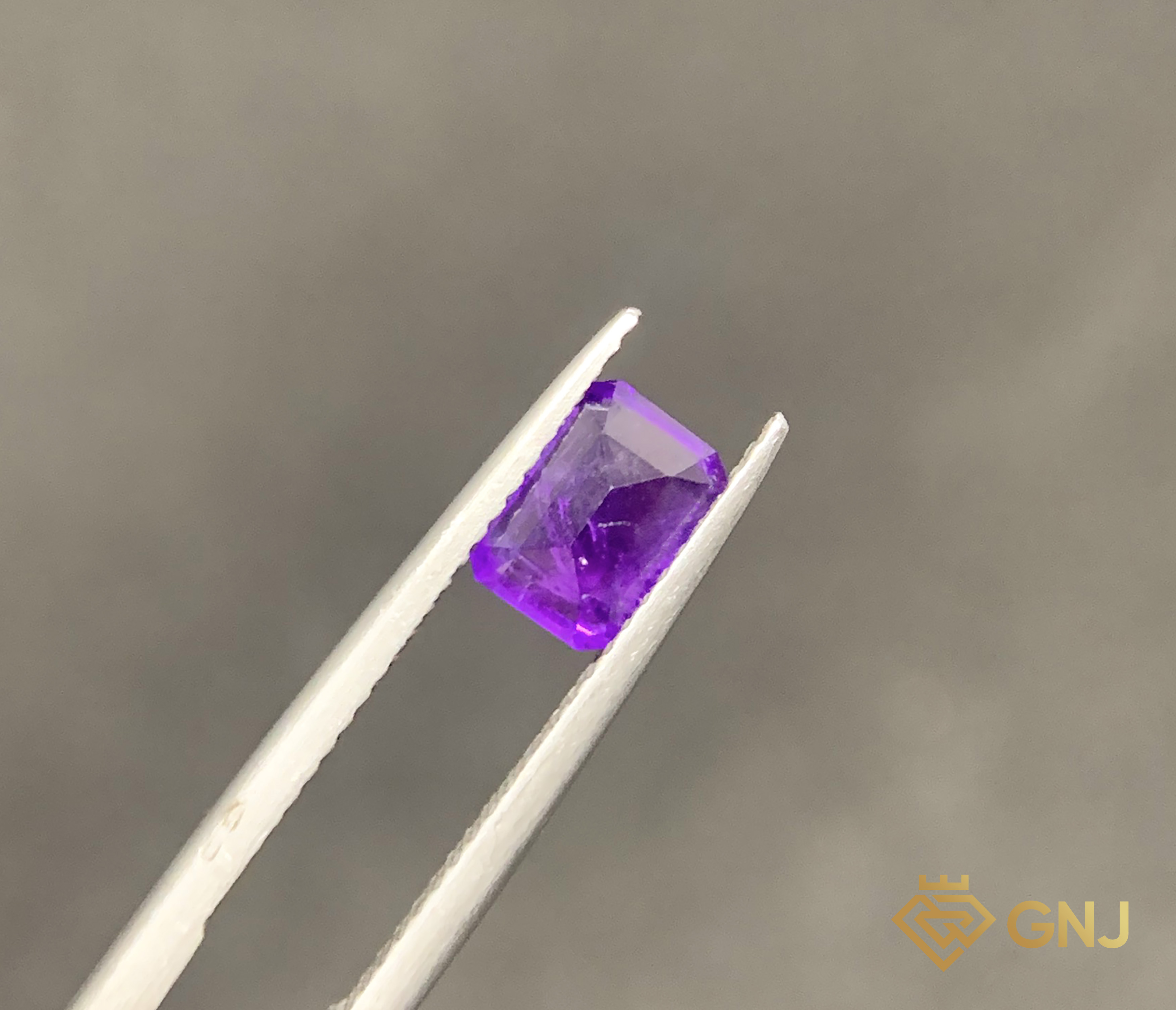 Amethyst Tự Nhiên Tím Nhạt 1.1ct - Facet — chi tiết đá