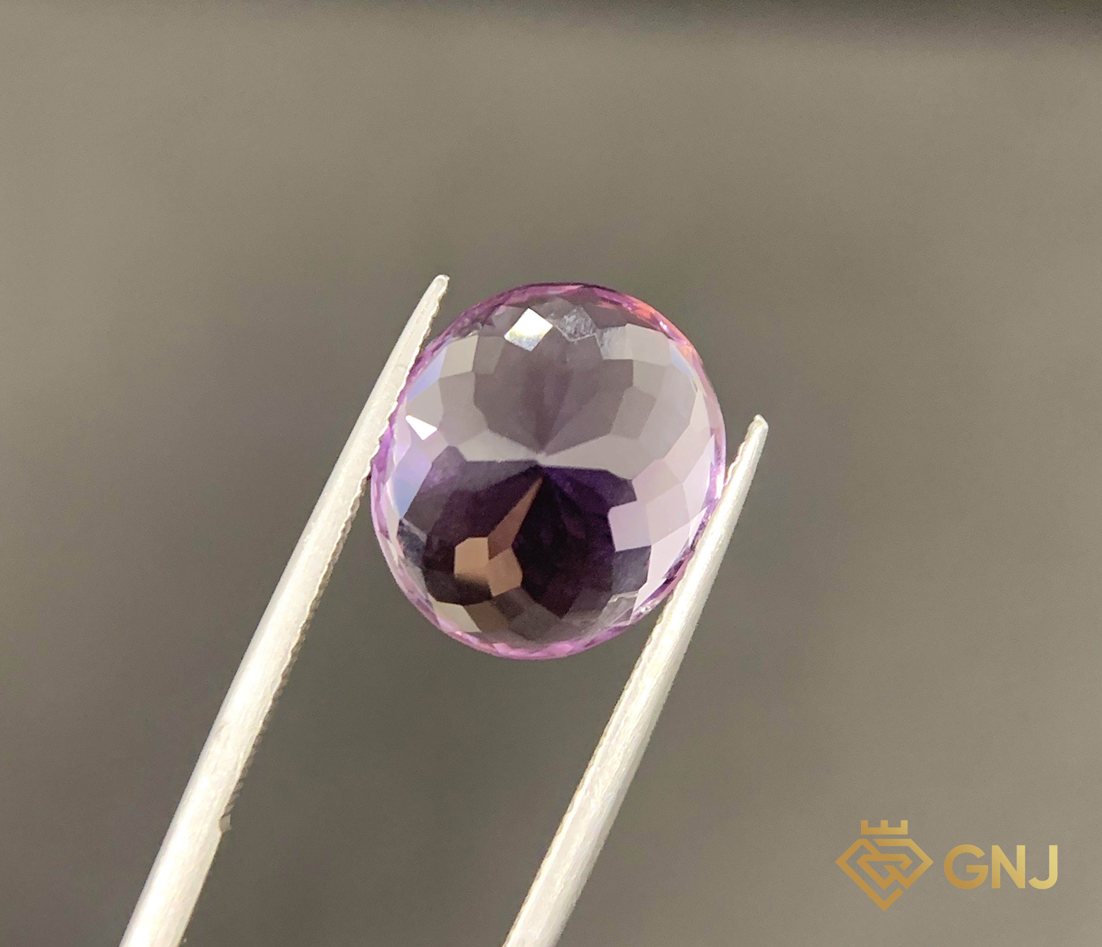 Amethyst Tự Nhiên Tím 8.7ct - Facet — chi tiết đá