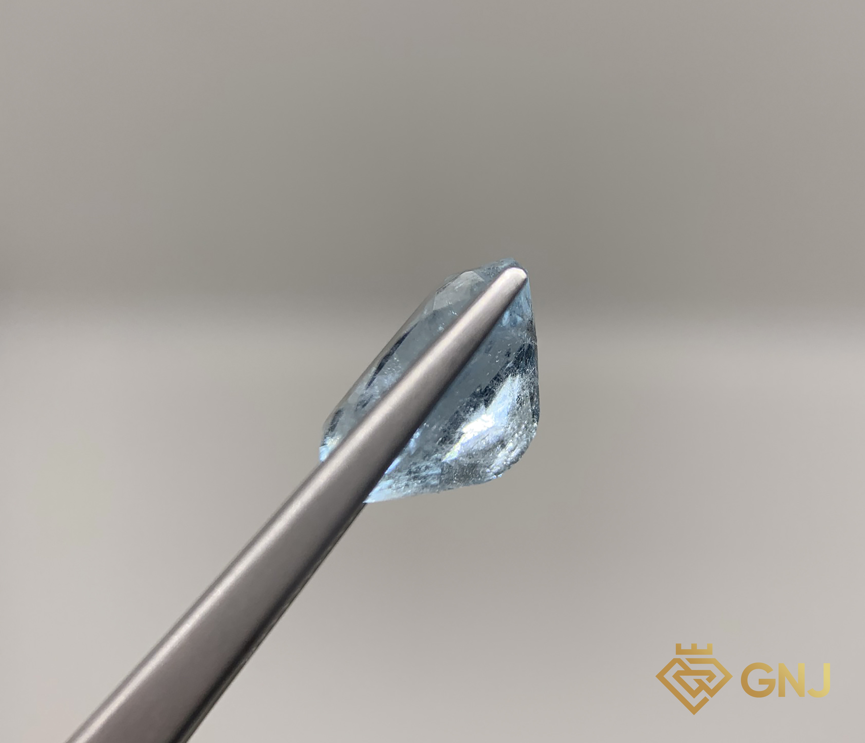 Đá Aquamarine tự nhiên