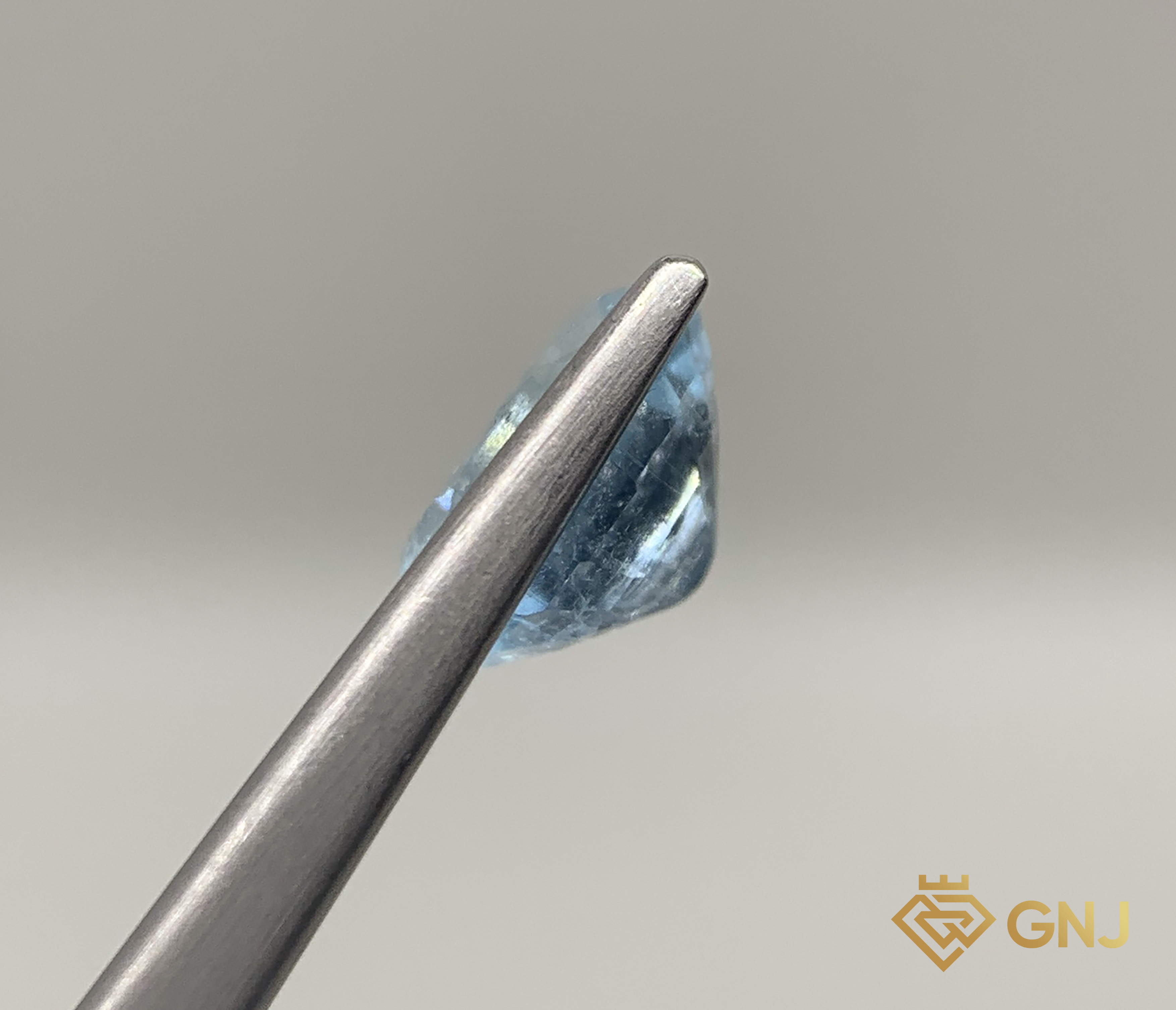 Đá Aquamarine tự nhiên