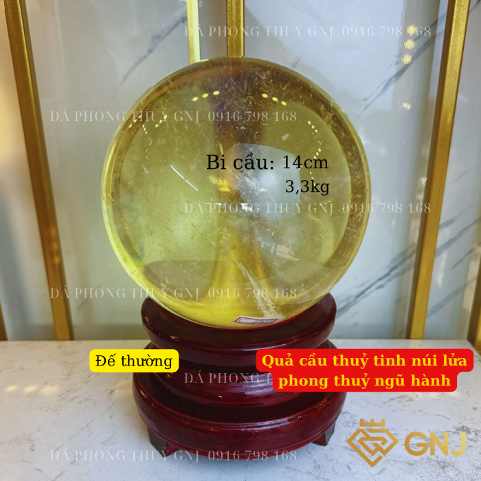 Quả bi cầu núi lửa, quả bi cầu thủy tinh vàng