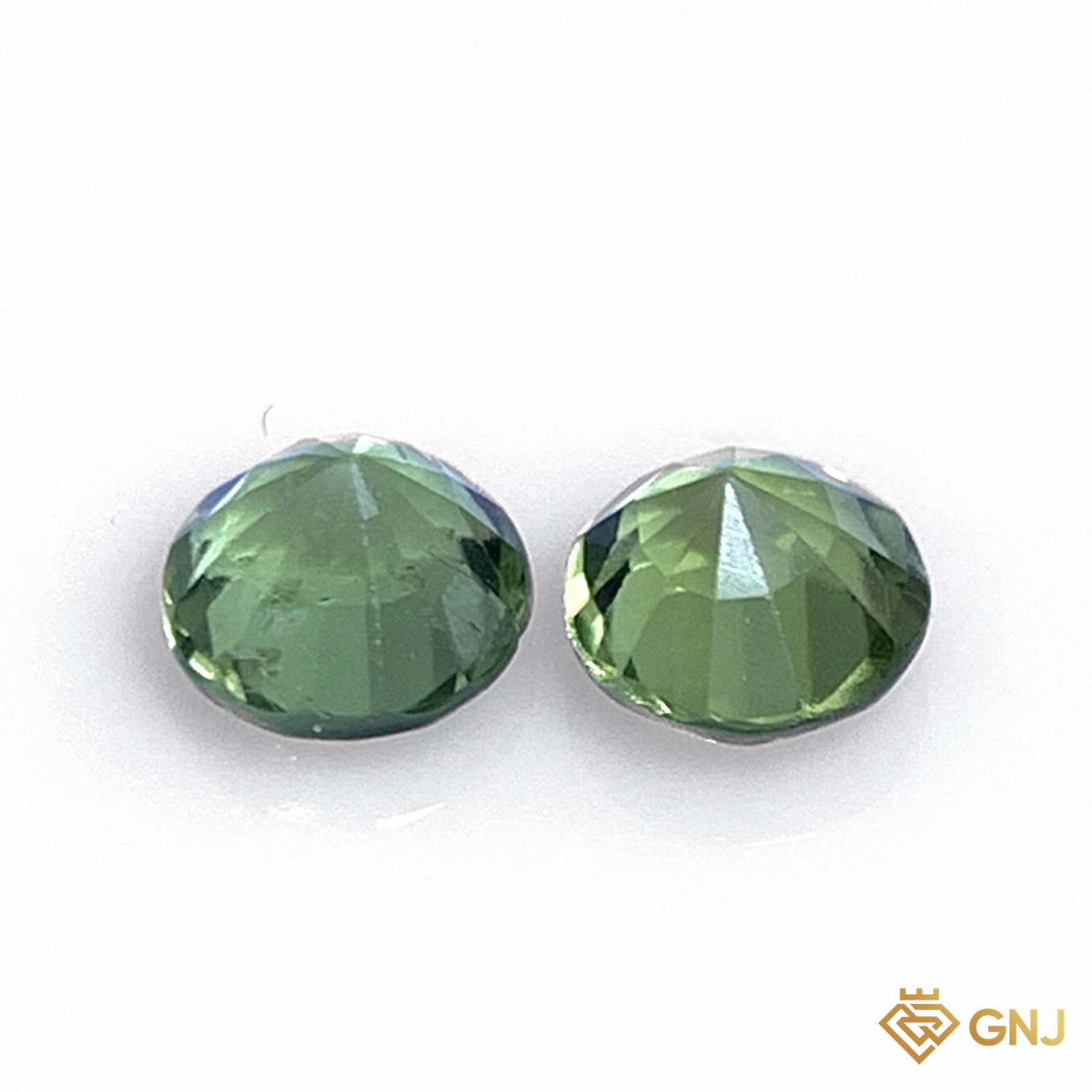 Cặp đá peridot tự nhiên 1,6ct (2 viên) - mặt sau