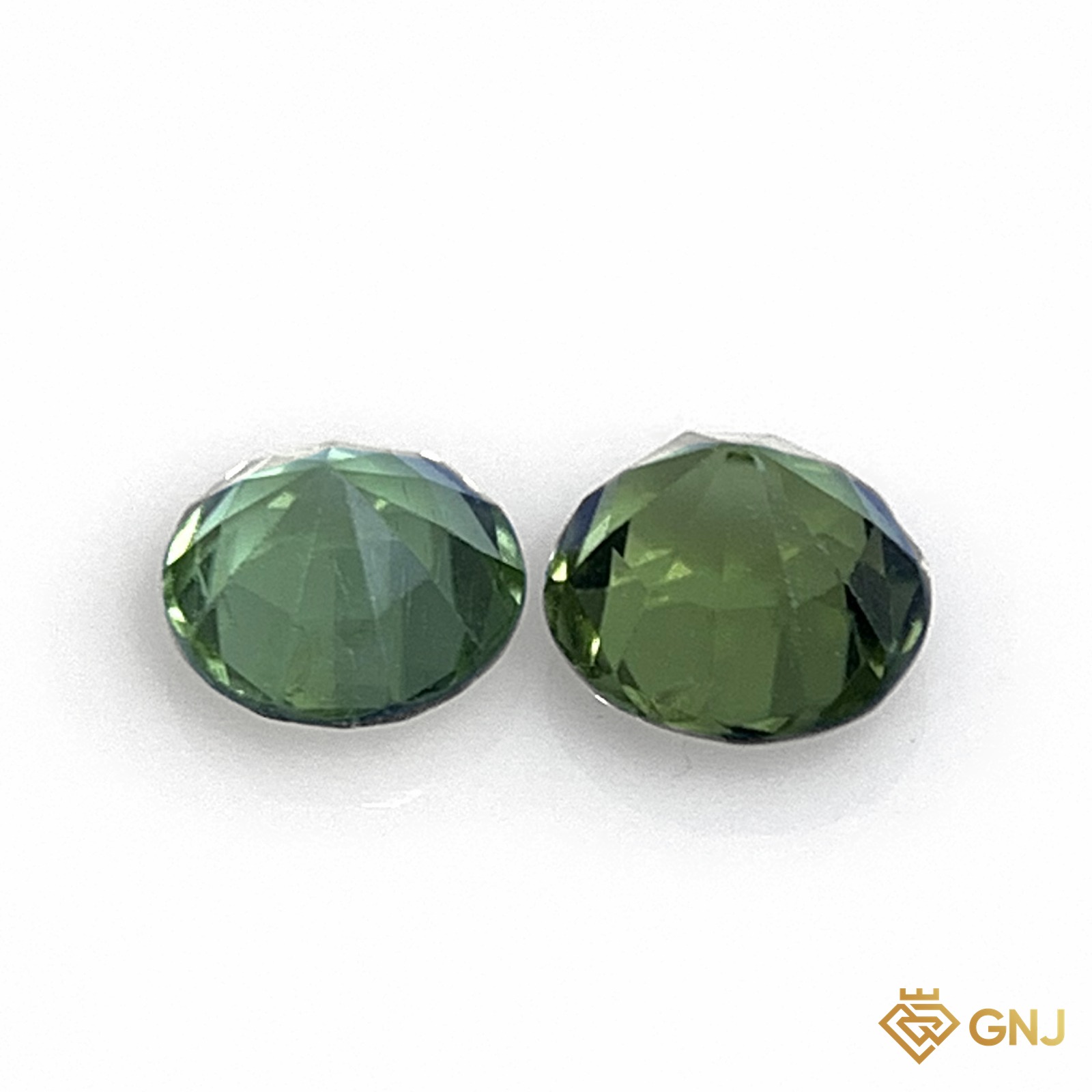 Cặp đá peridot tự nhiên 2,2ct (2 viên) - mặt sau