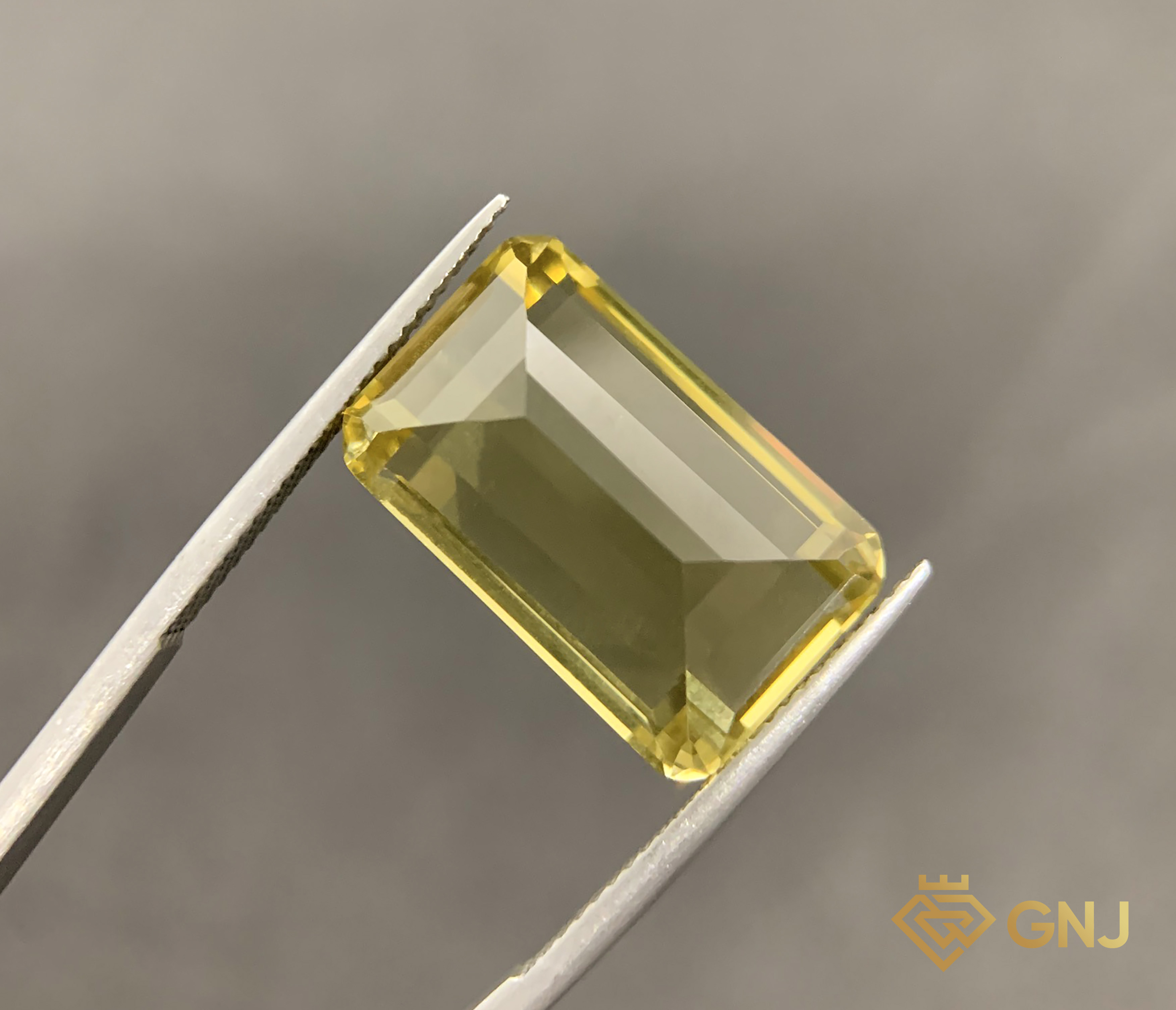 Citrine Tự Nhiên Vàng 17.0ct - Facet — chi tiết đá