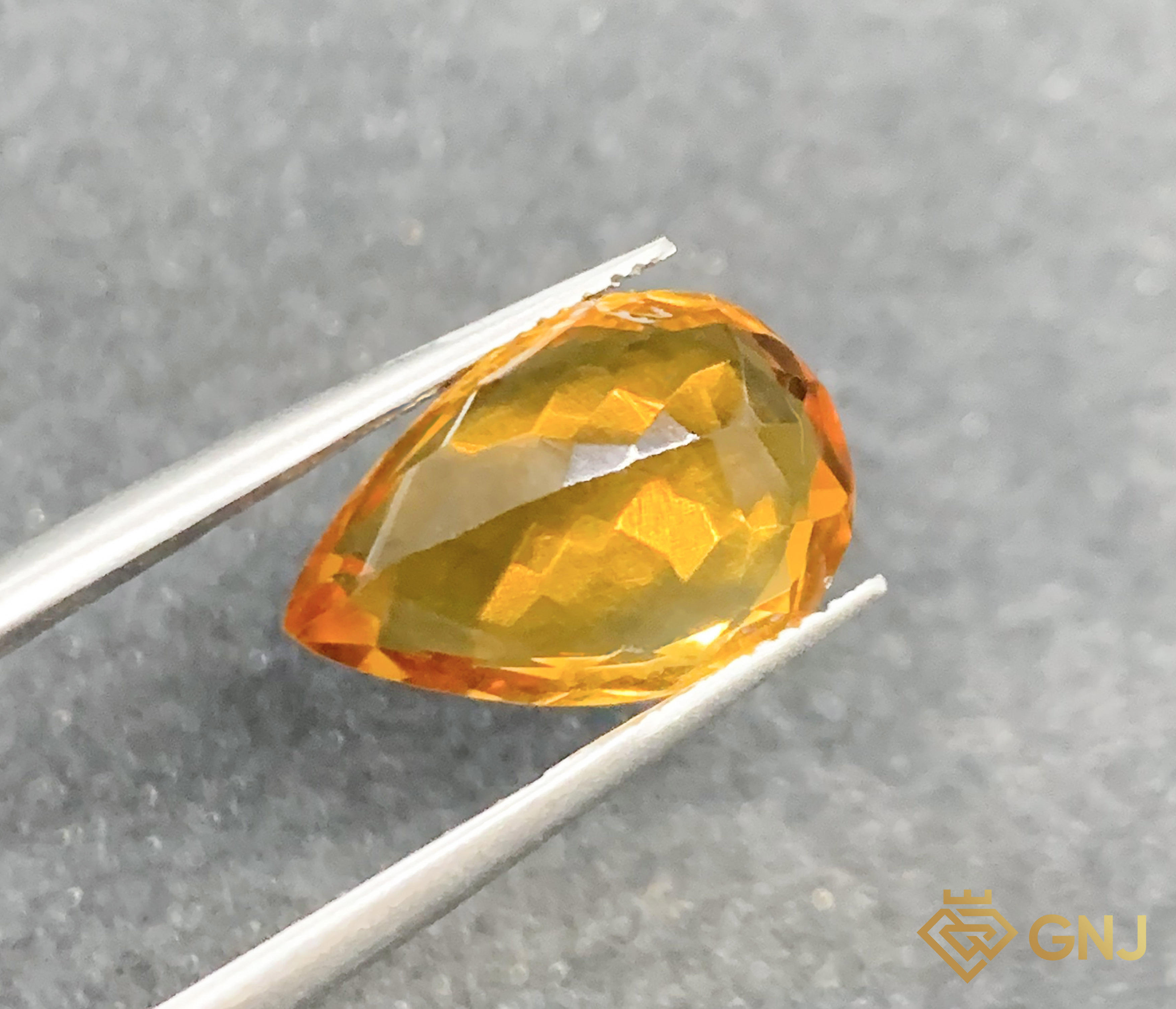 Đá Citrine Tự Nhiên Lục Yên 6.3ct — Facet — chi tiết đá