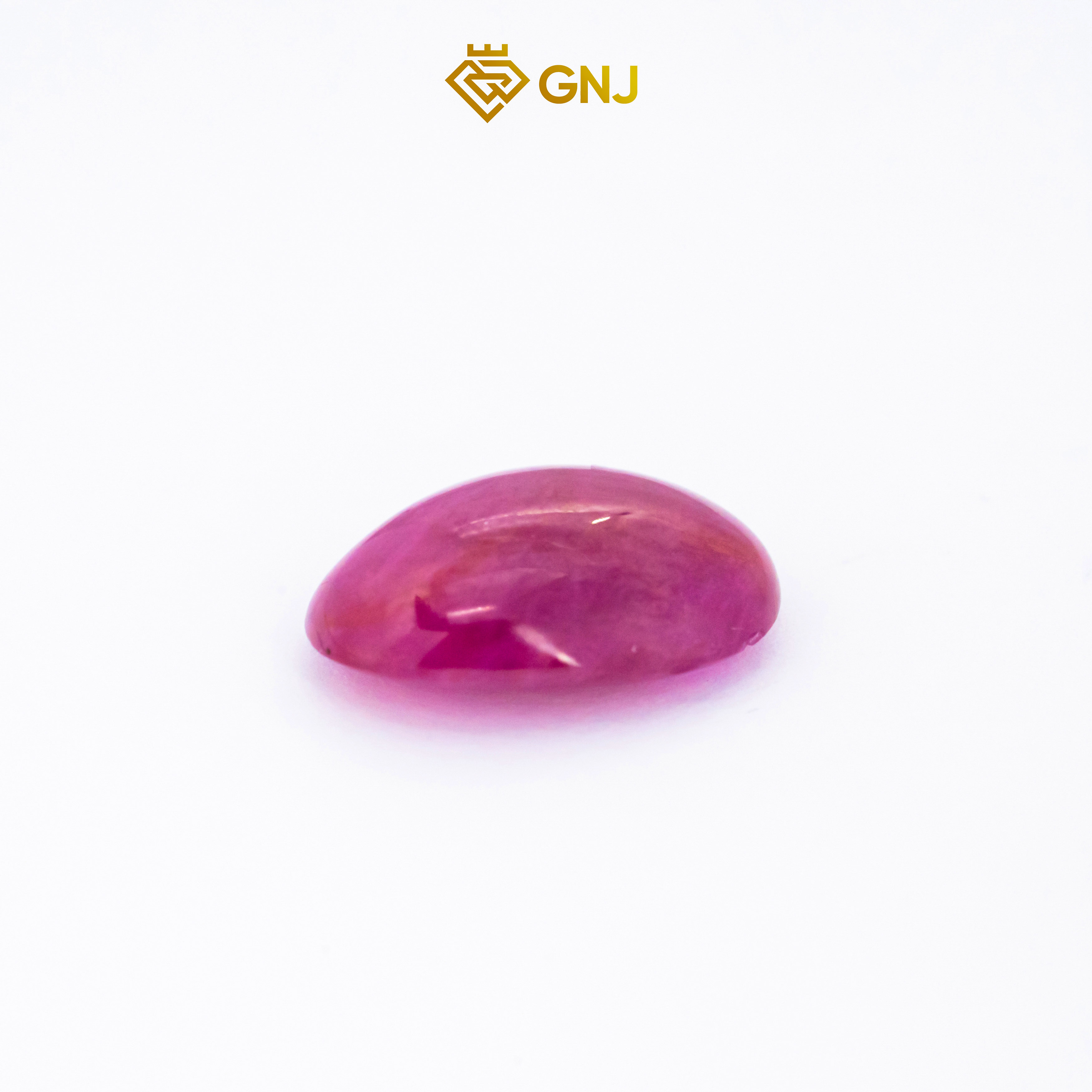 Viên đá ruby cabochon tự nhiên Lục Yên