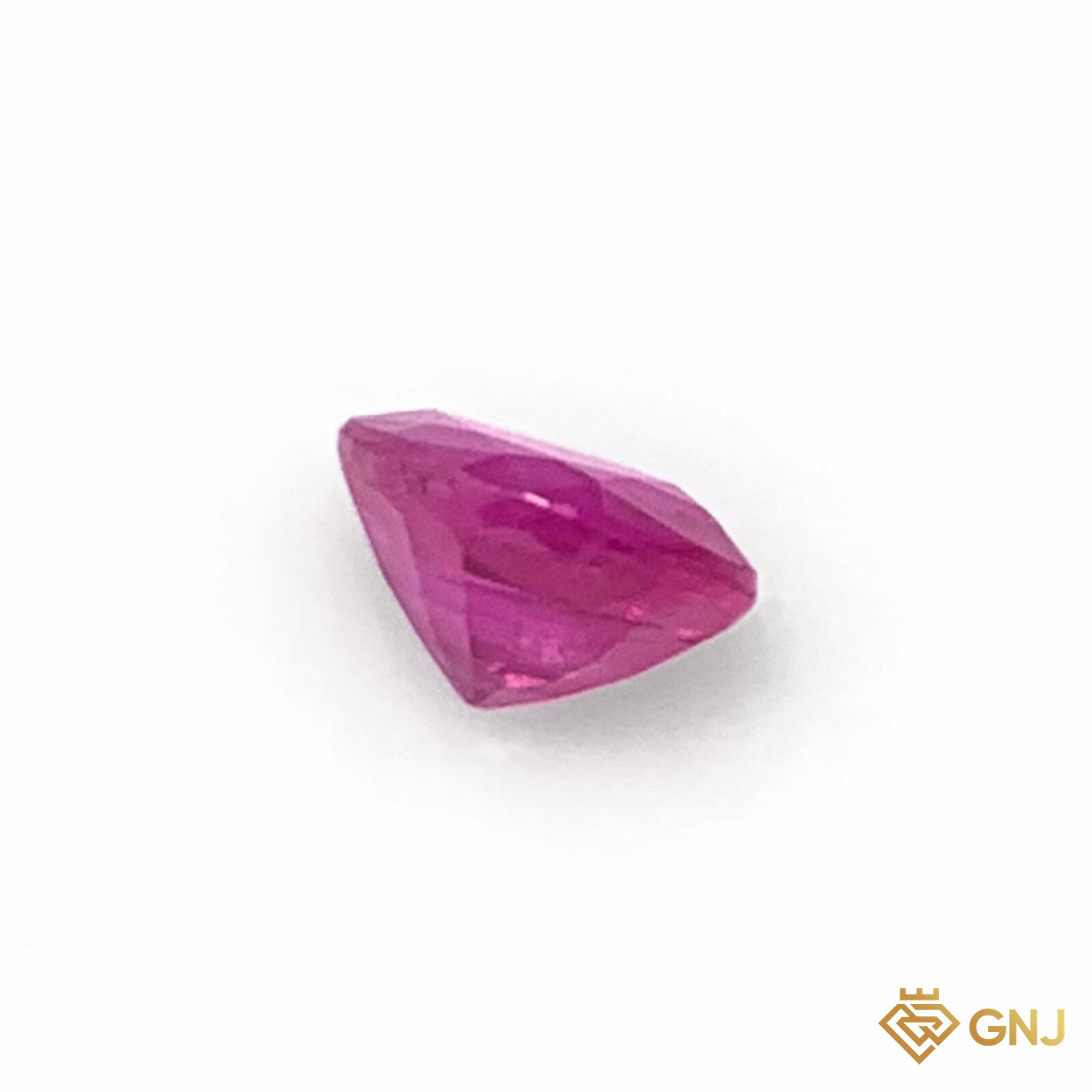 Đá ruby tự nhiên 0,39ct — góc nghiêng trái