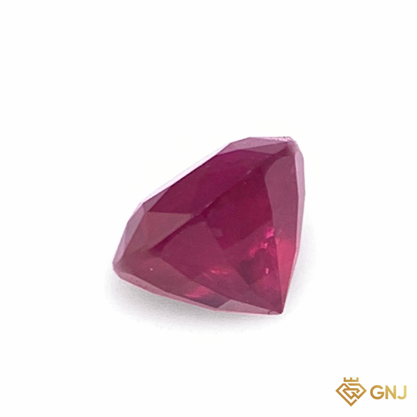 Đá ruby tự nhiên 1,16ct — góc nghiêng phải