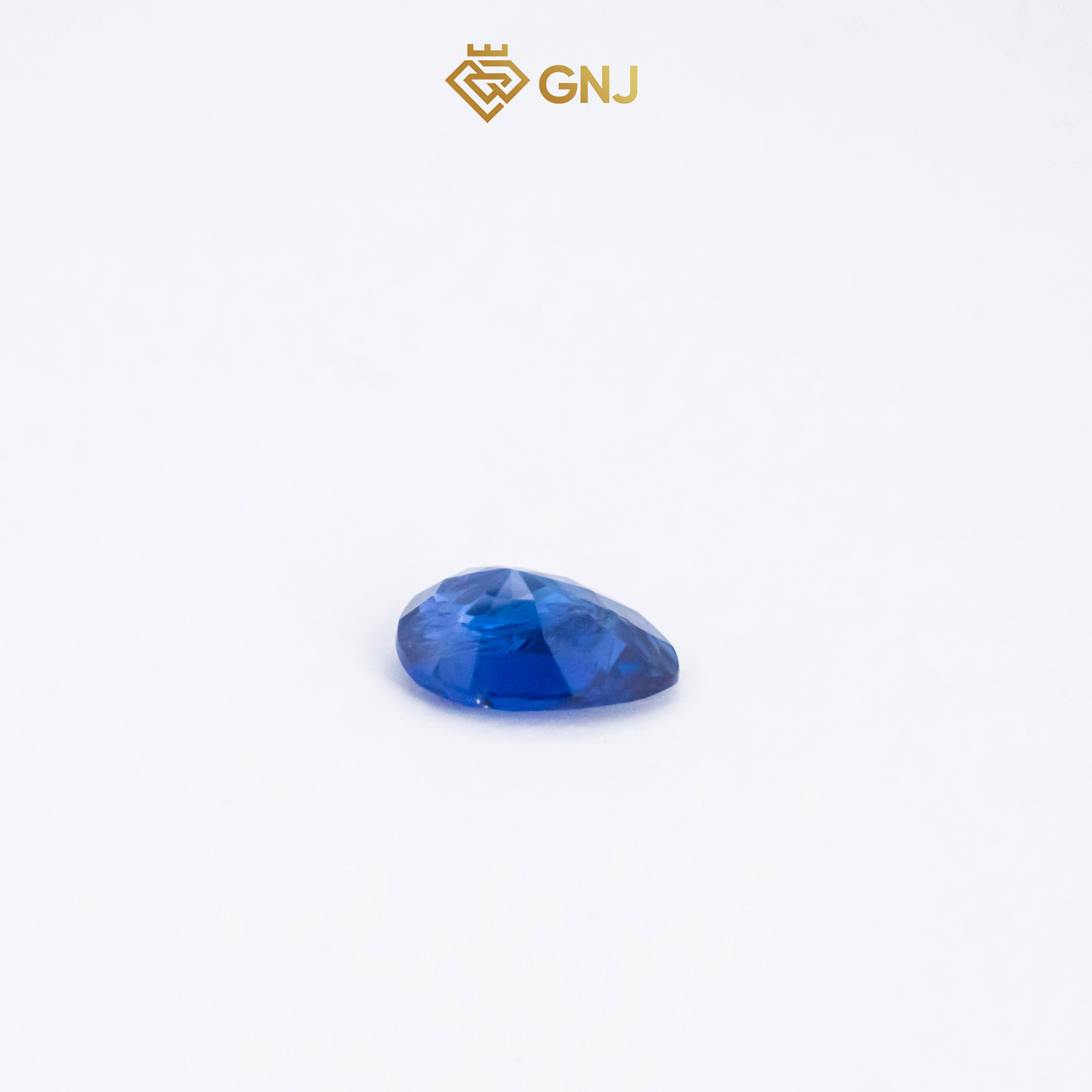 Sapphire Tự Nhiên Xanh Lam 0.8ct — mặt bên