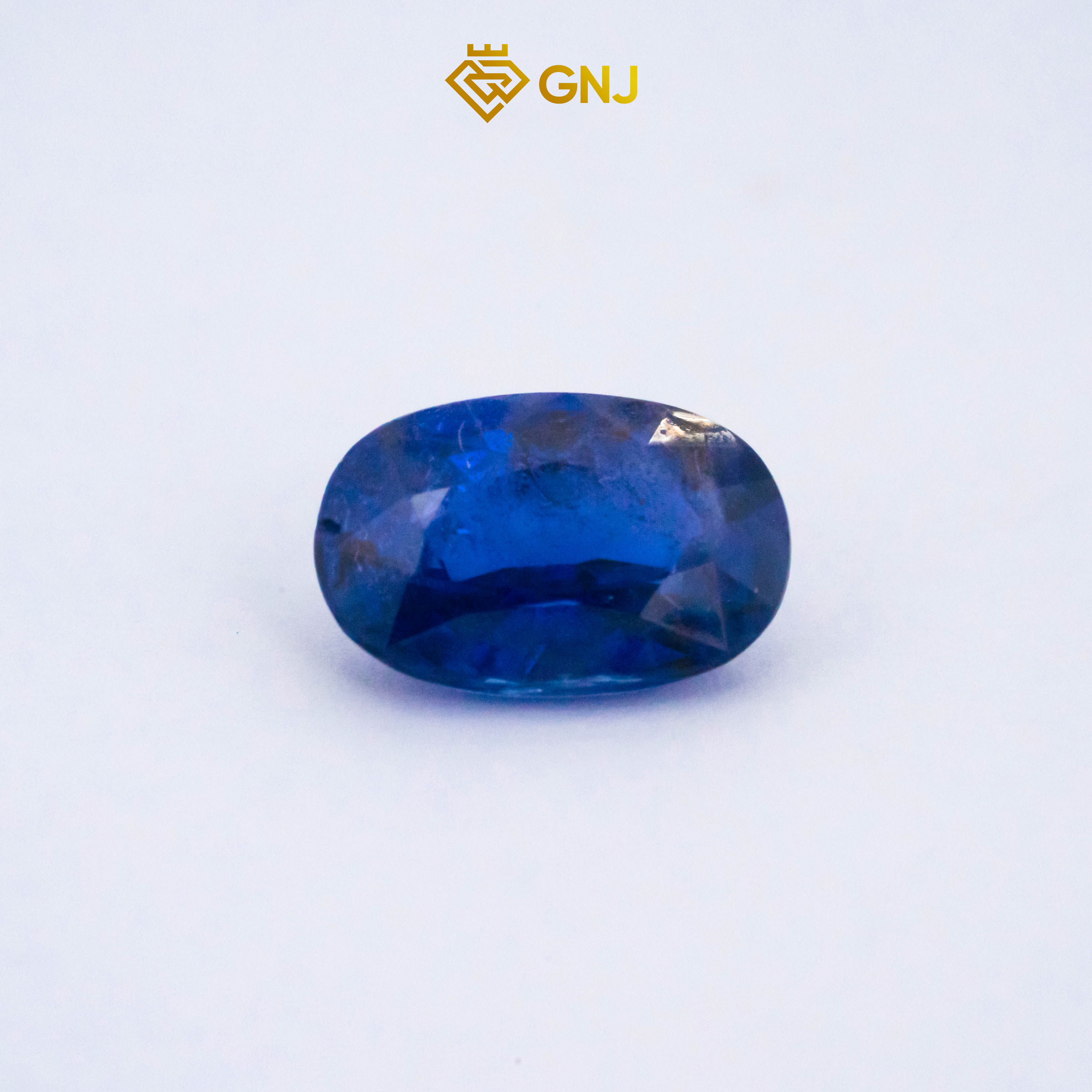 Viên đá sapphire tự nhiên