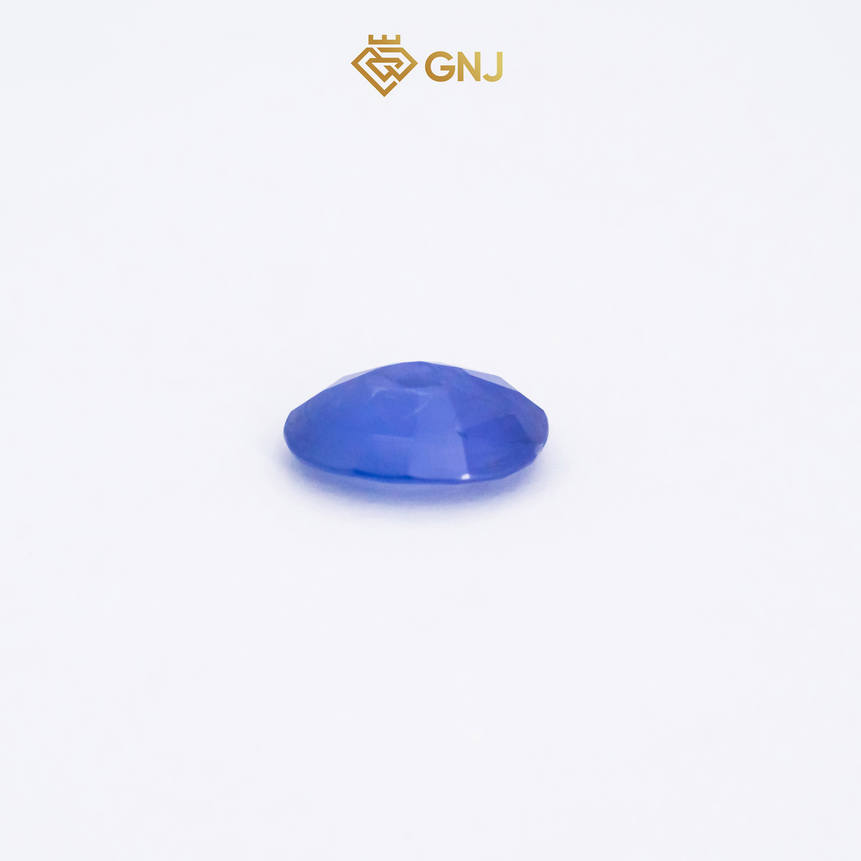 Viên đá sapphire tự nhiên