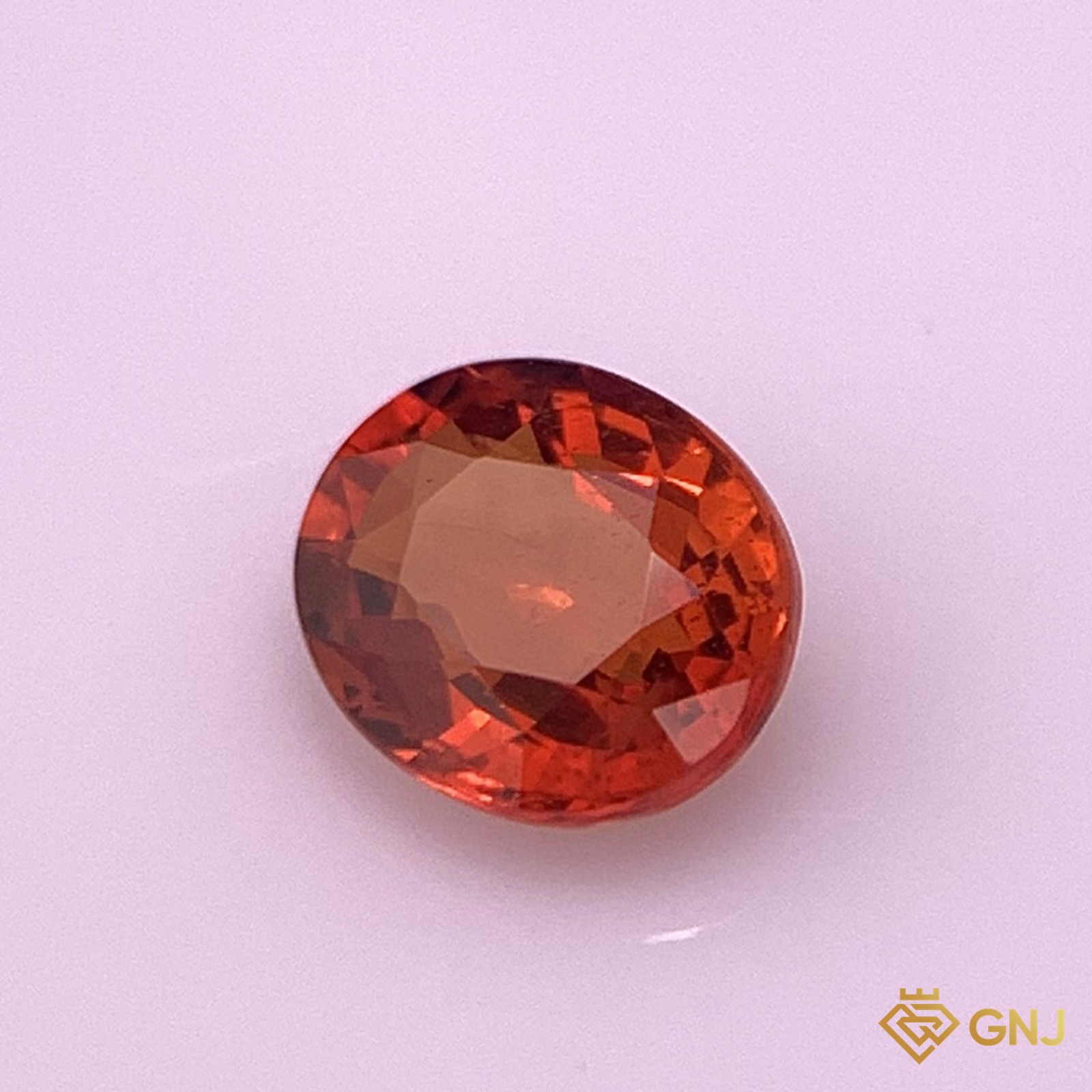 Đá sapphire đỏ cam tự nhiên 1,08ct - góc nghiêng