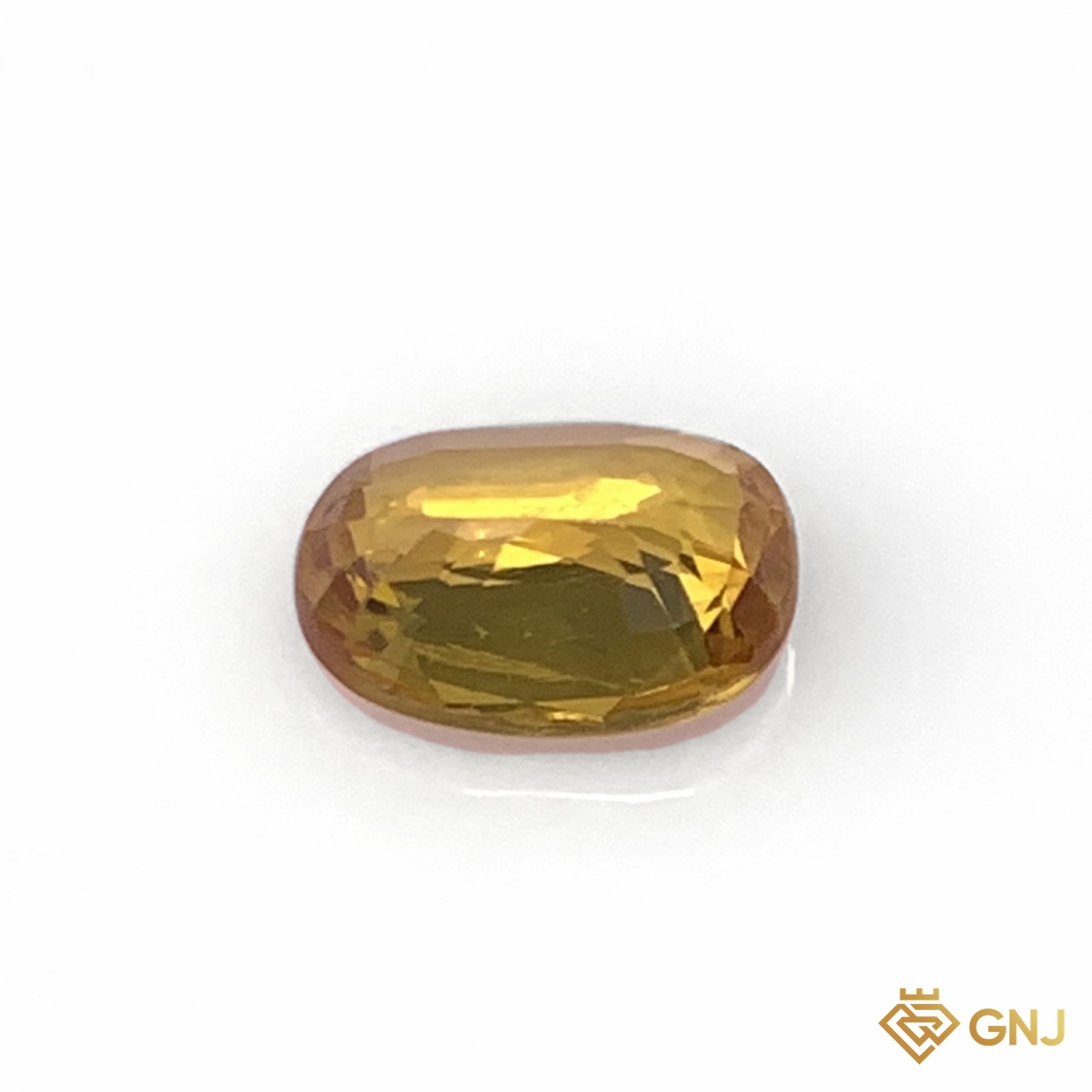 Đá sapphire vàng tự nhiên 0,71ct - mặt sau