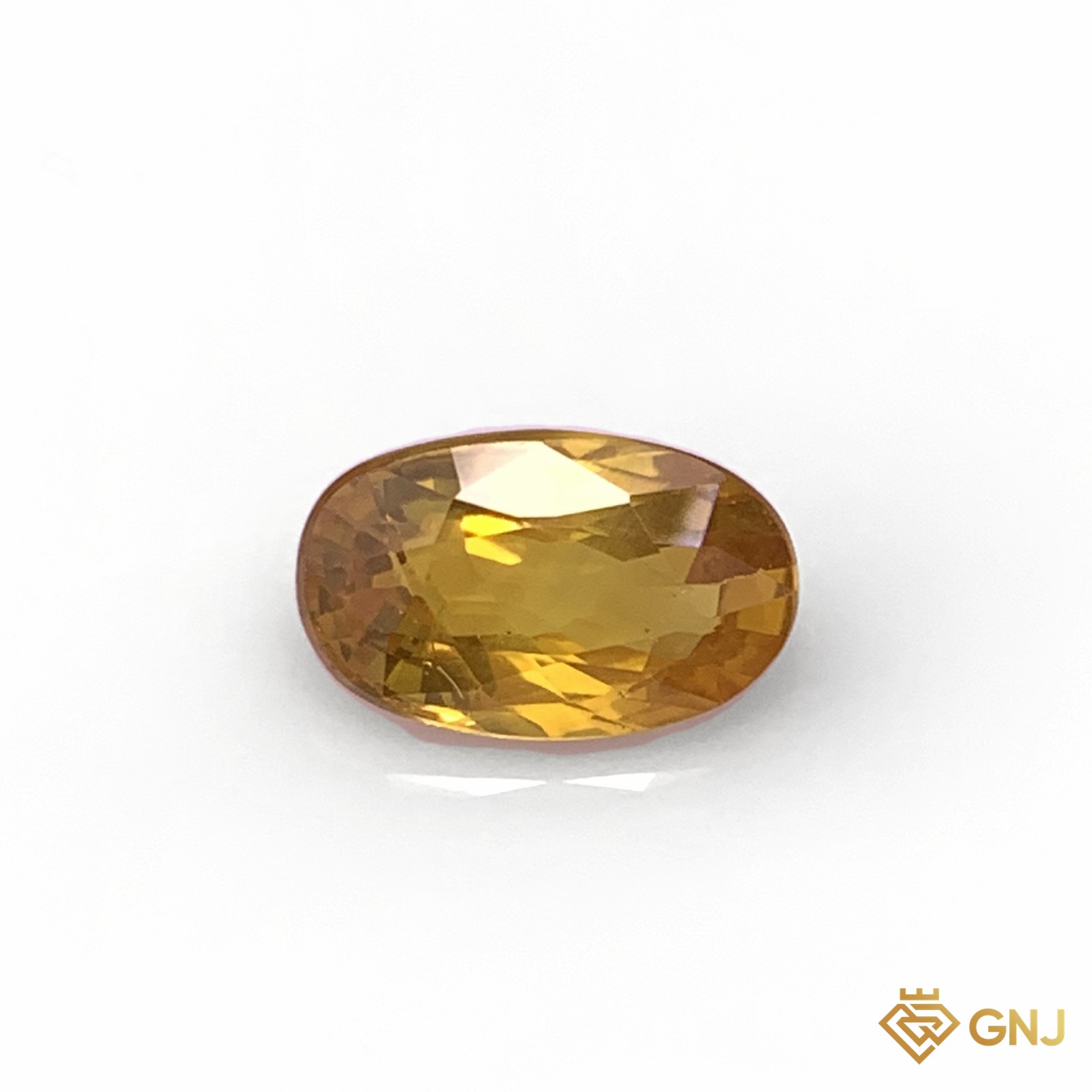Đá sapphire vàng tự nhiên 1,12ct - mặt trước
