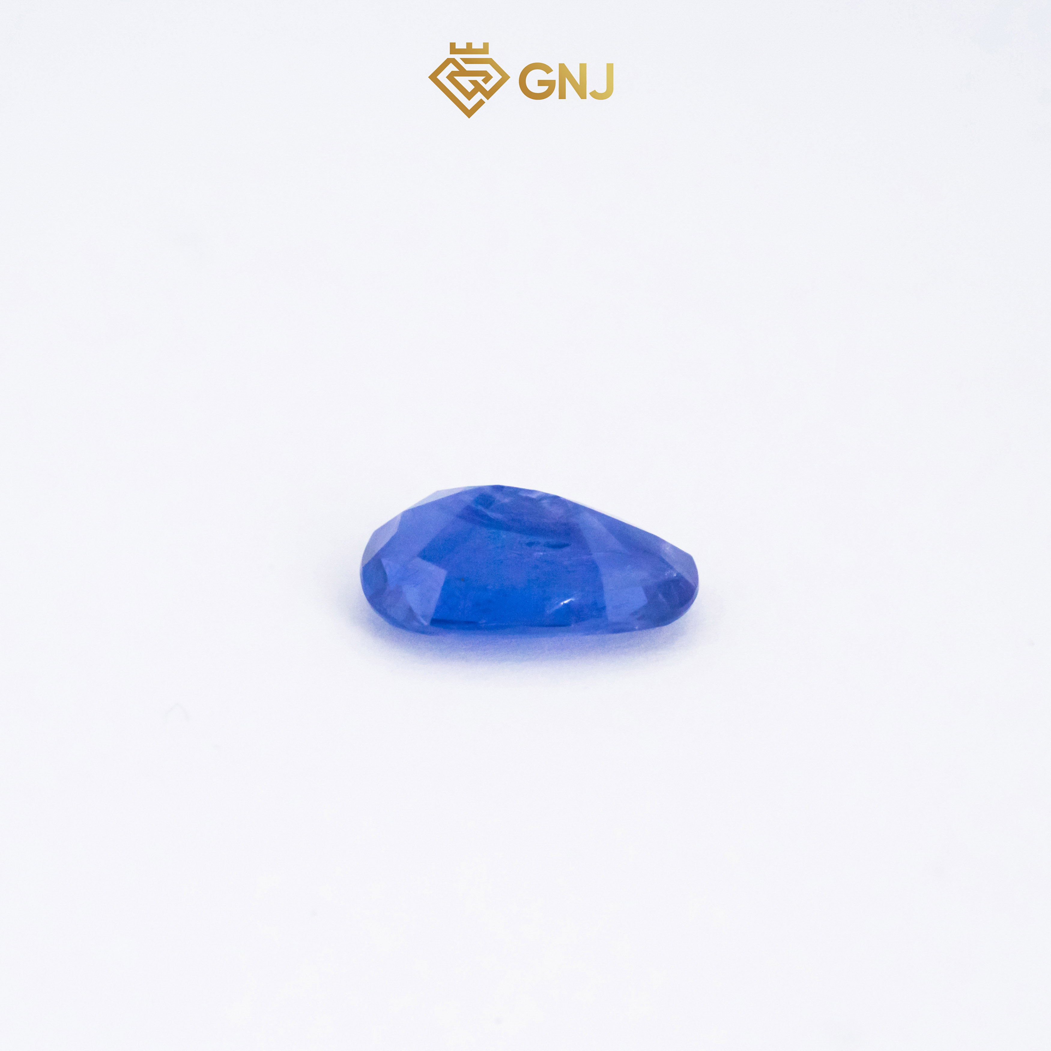 Viên đá sapphire xanh tự nhiên