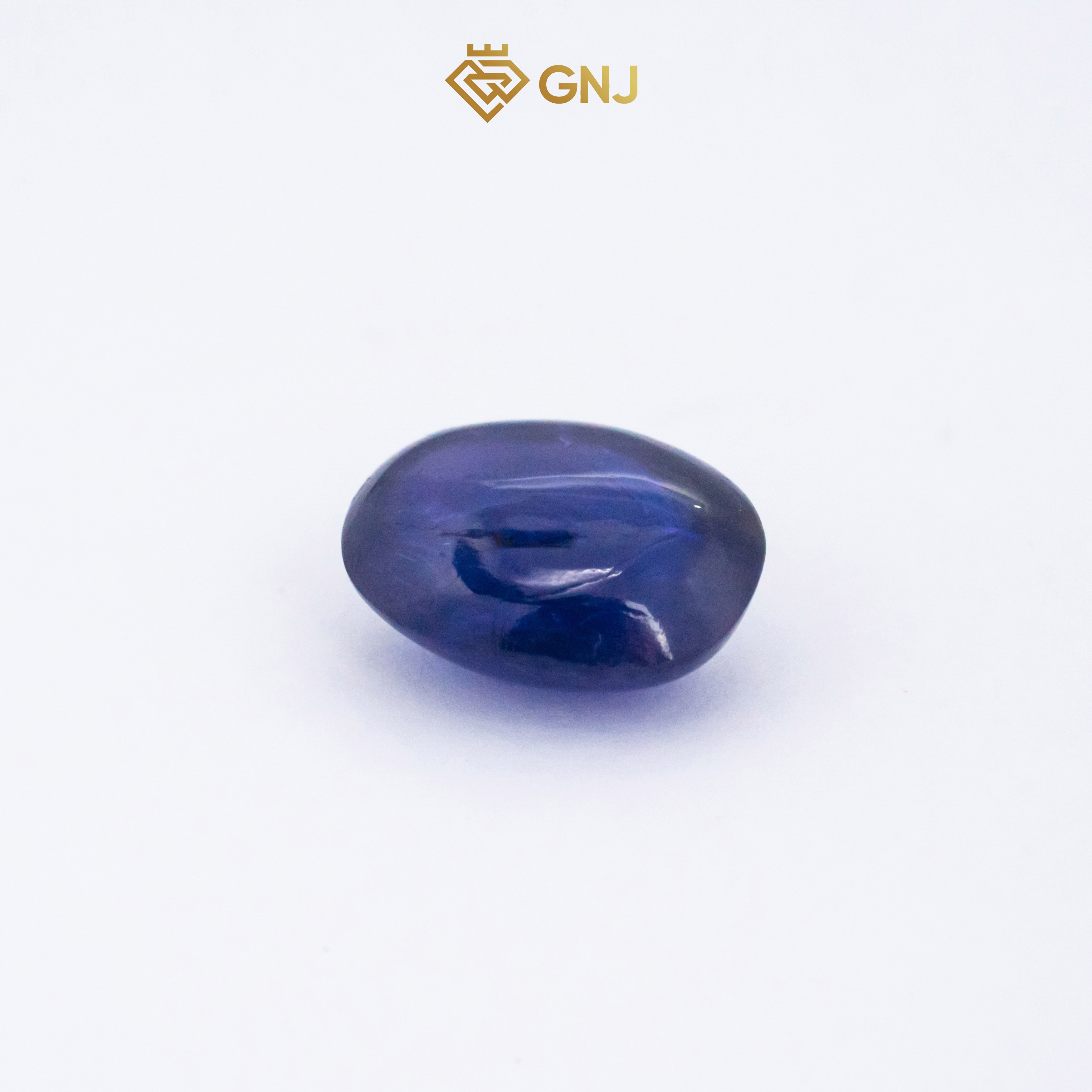 Viên đá sapphire tự nhiên