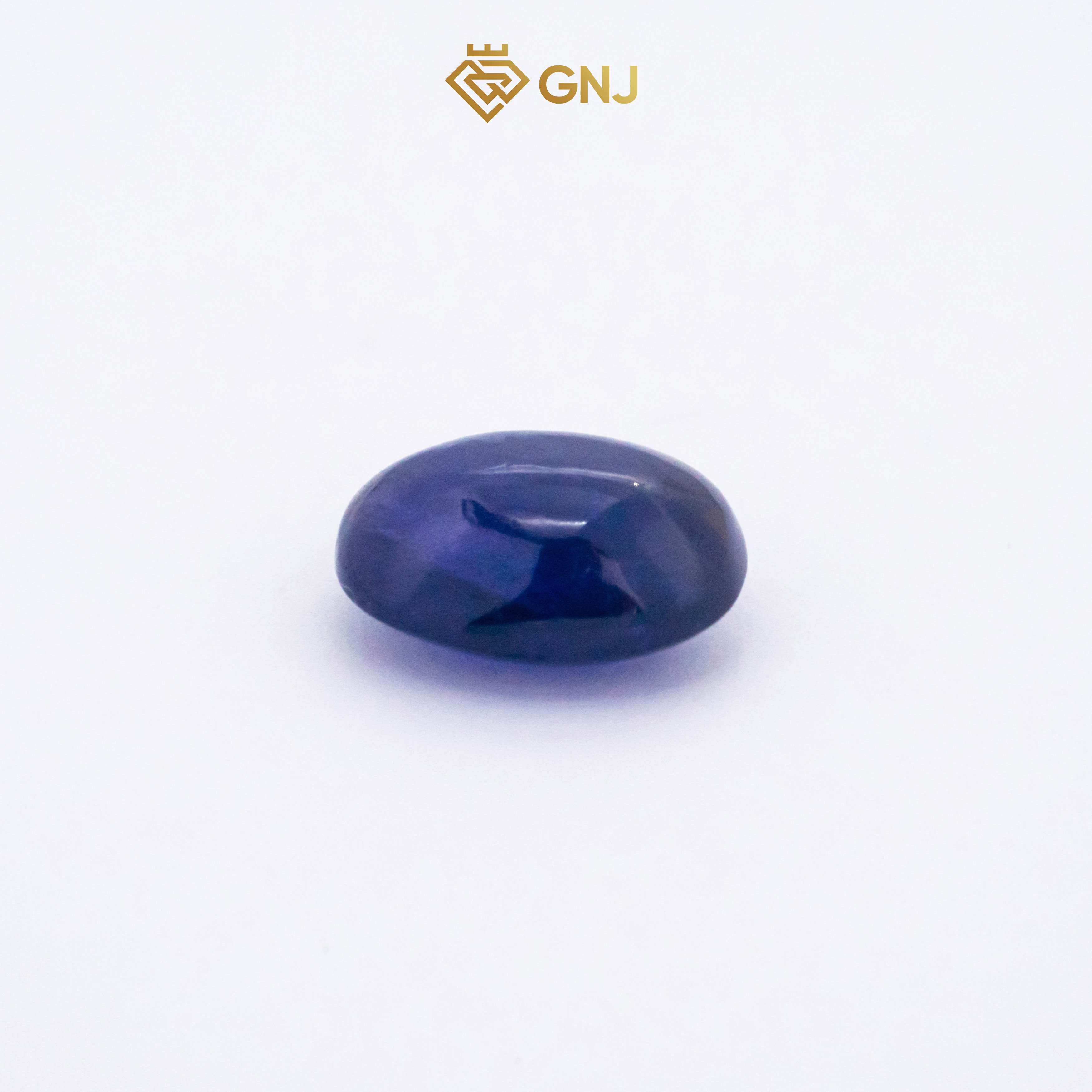Viên đá sapphire tự nhiên