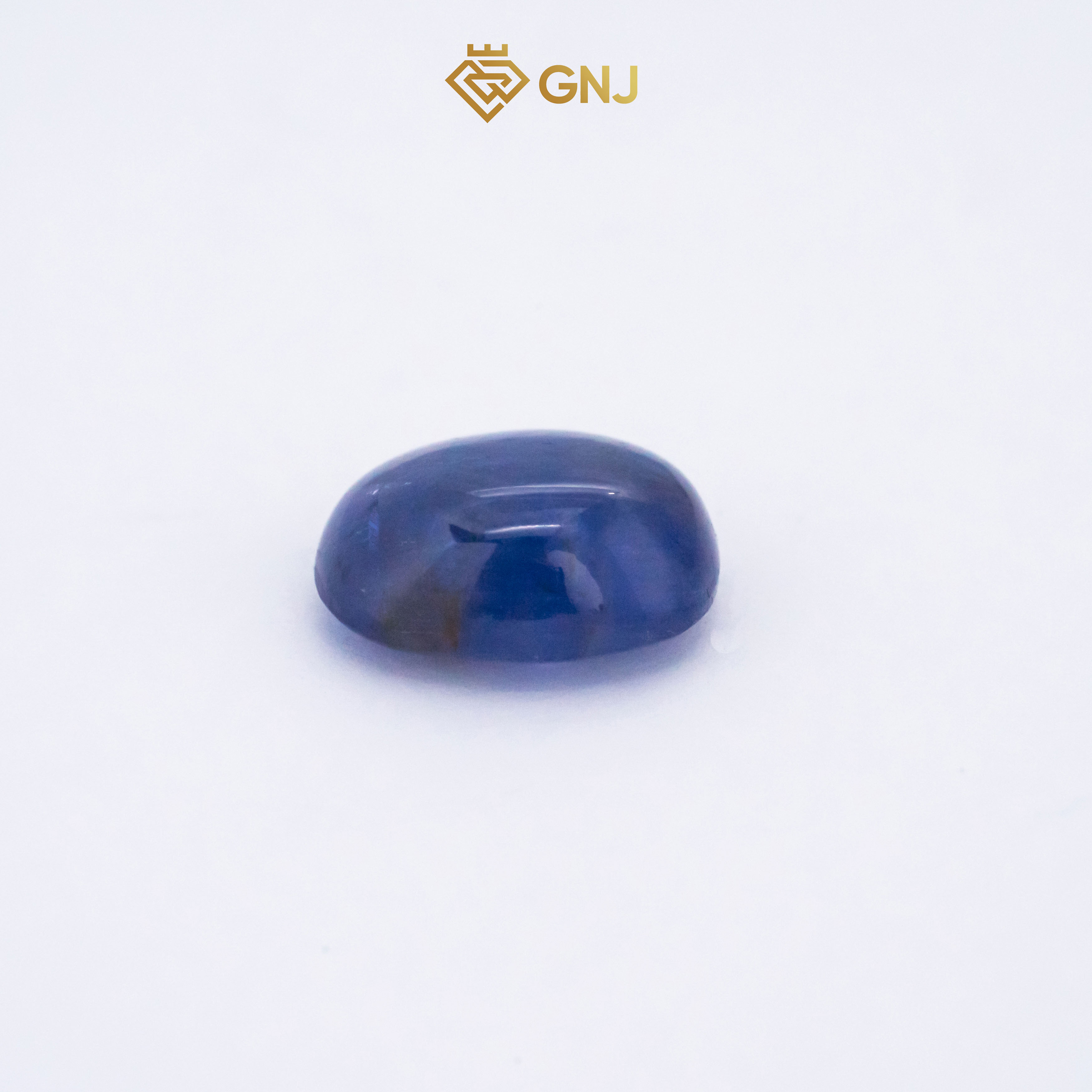 Viên đá sapphire tự nhiên