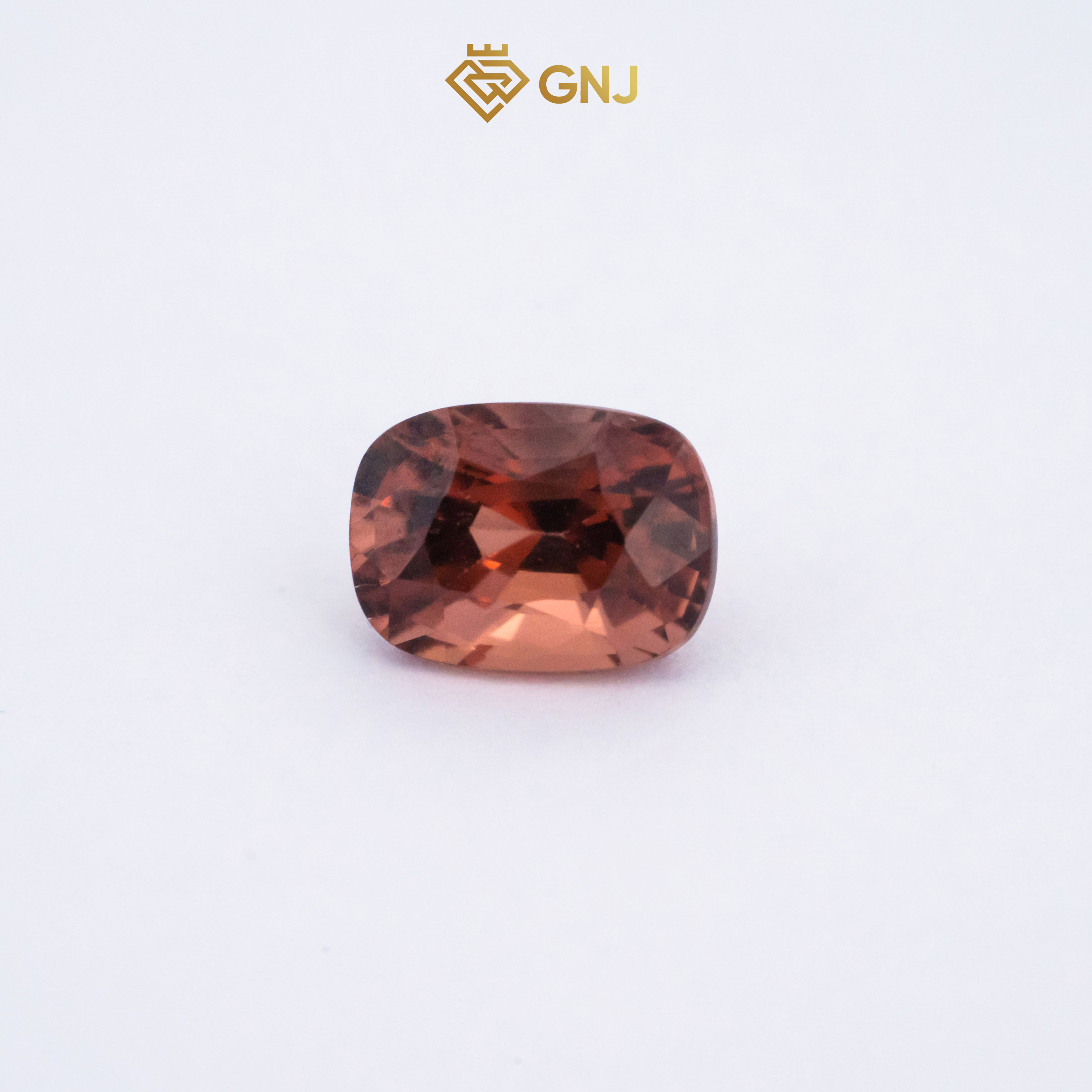 Viên đá spinel Nâu Cam tự nhiên Lục Yên