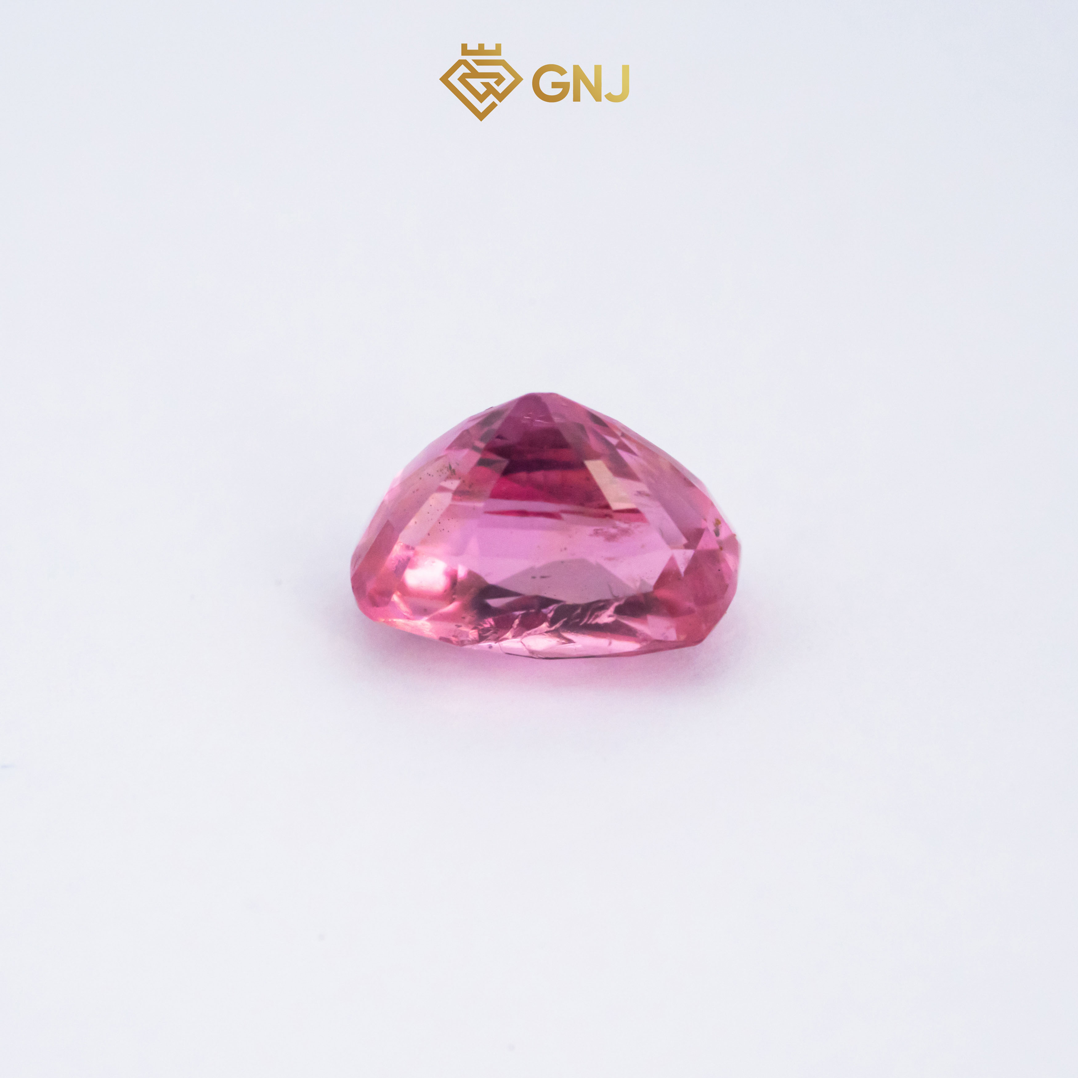 Viên đá spinel Hồng tự nhiên Lục Yên