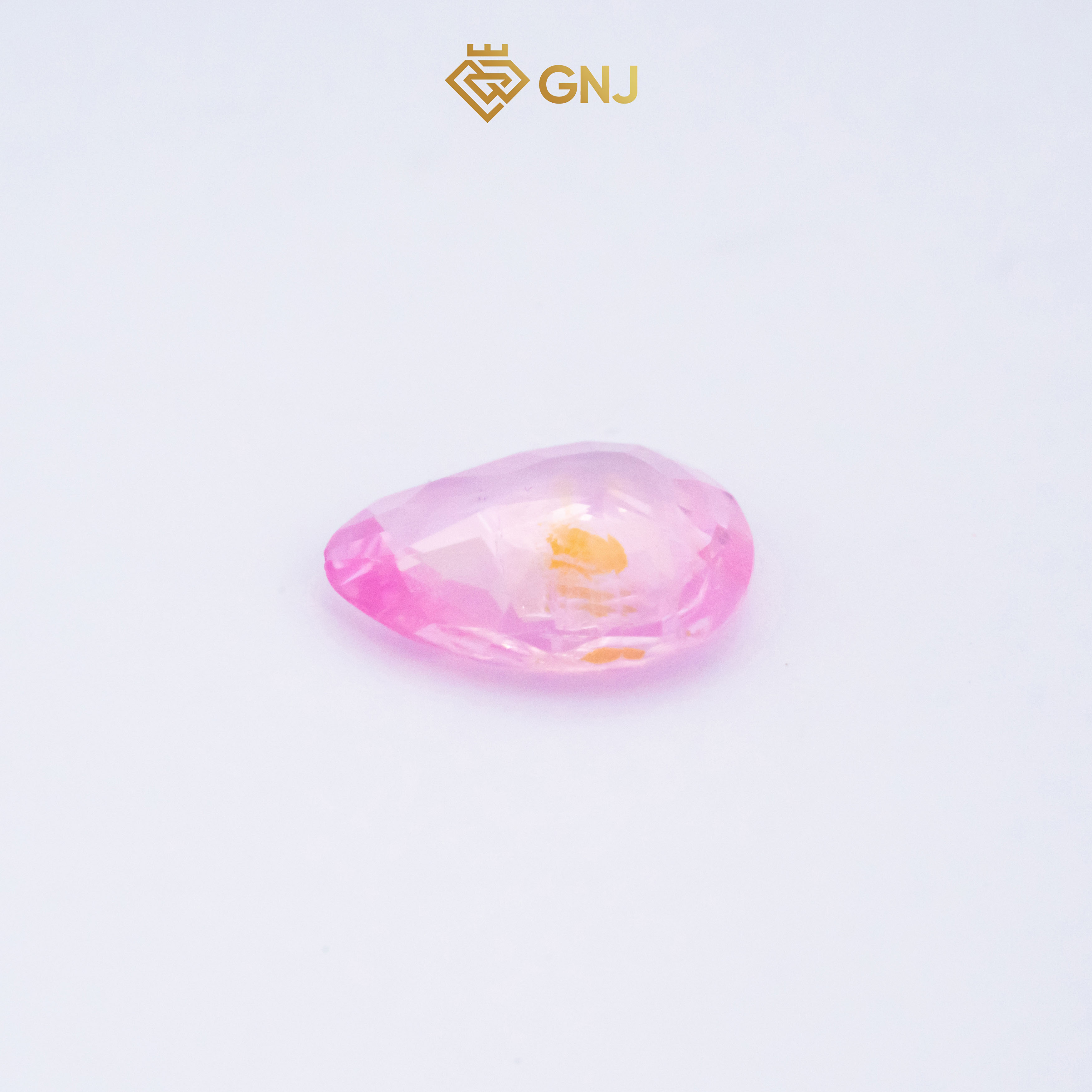 Viên đá spinel Hồng tự nhiên Lục Yên
