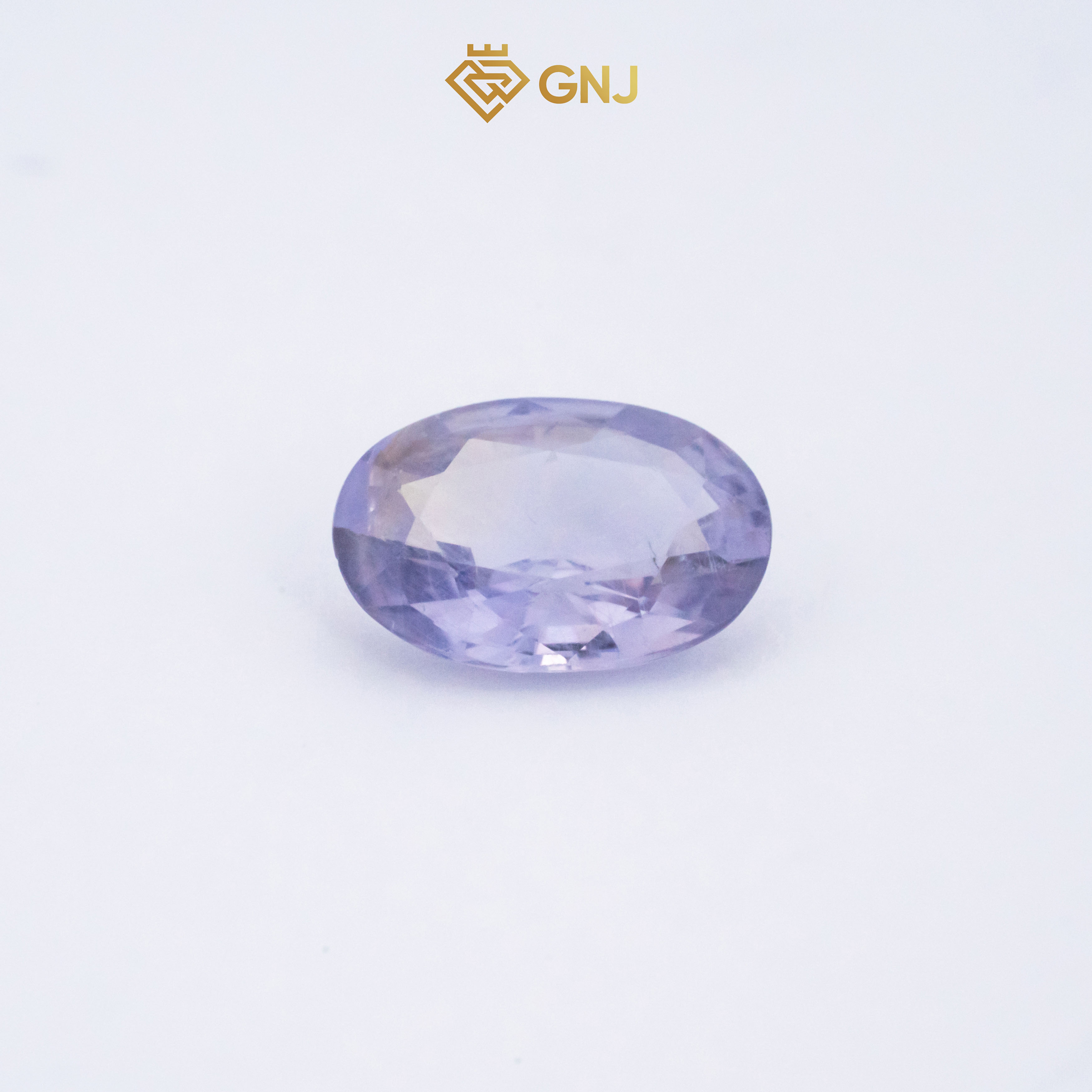 Viên Đá Spinel Tím Tự Nhiên Lục Yên 1.78ct — mặt bên