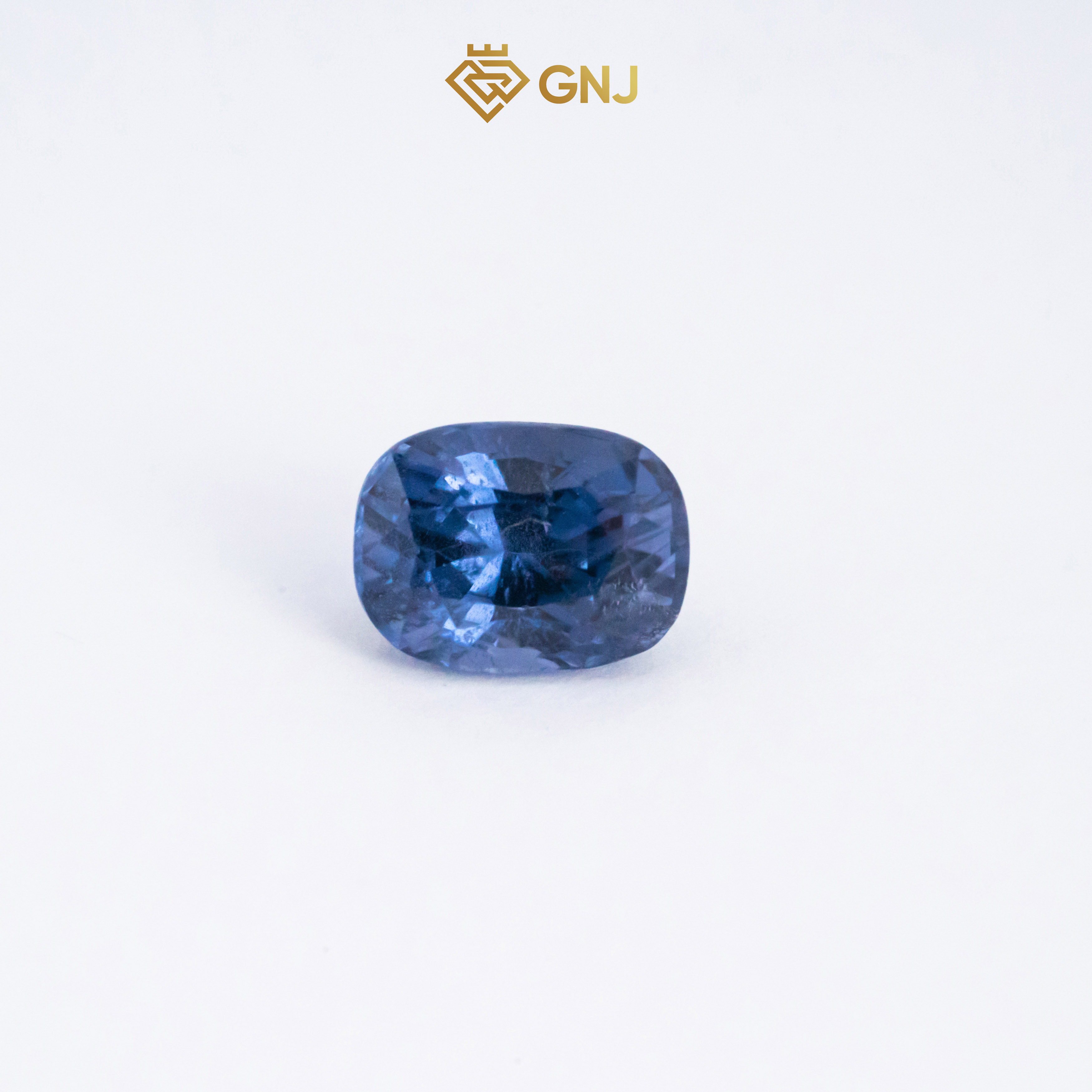 Viên đá spinel Xanh tự nhiên