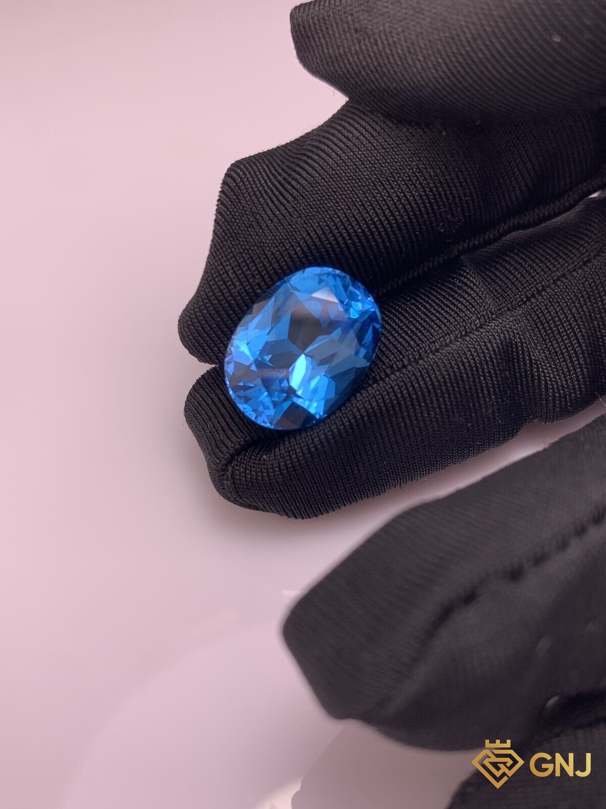 Đá Topaz xanh tự nhiên 16,9ct — cầm trên tay để so kích thước thật