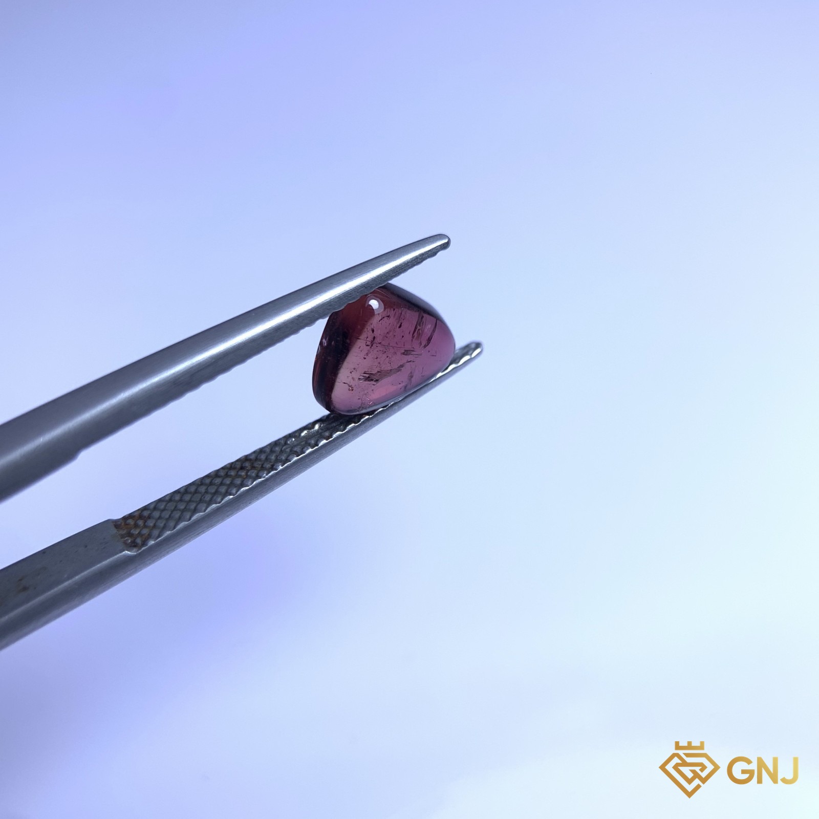 Đá Tourmaline Hồng Tự Nhiên - góc nghiêng phải