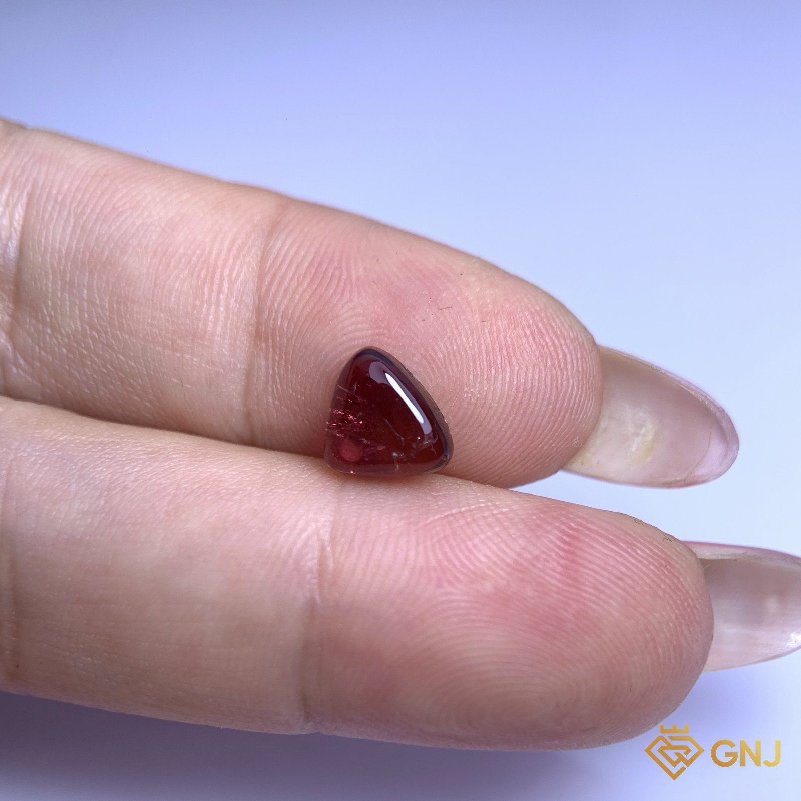 Đá Tourmaline Hồng Tự Nhiên - trên tay