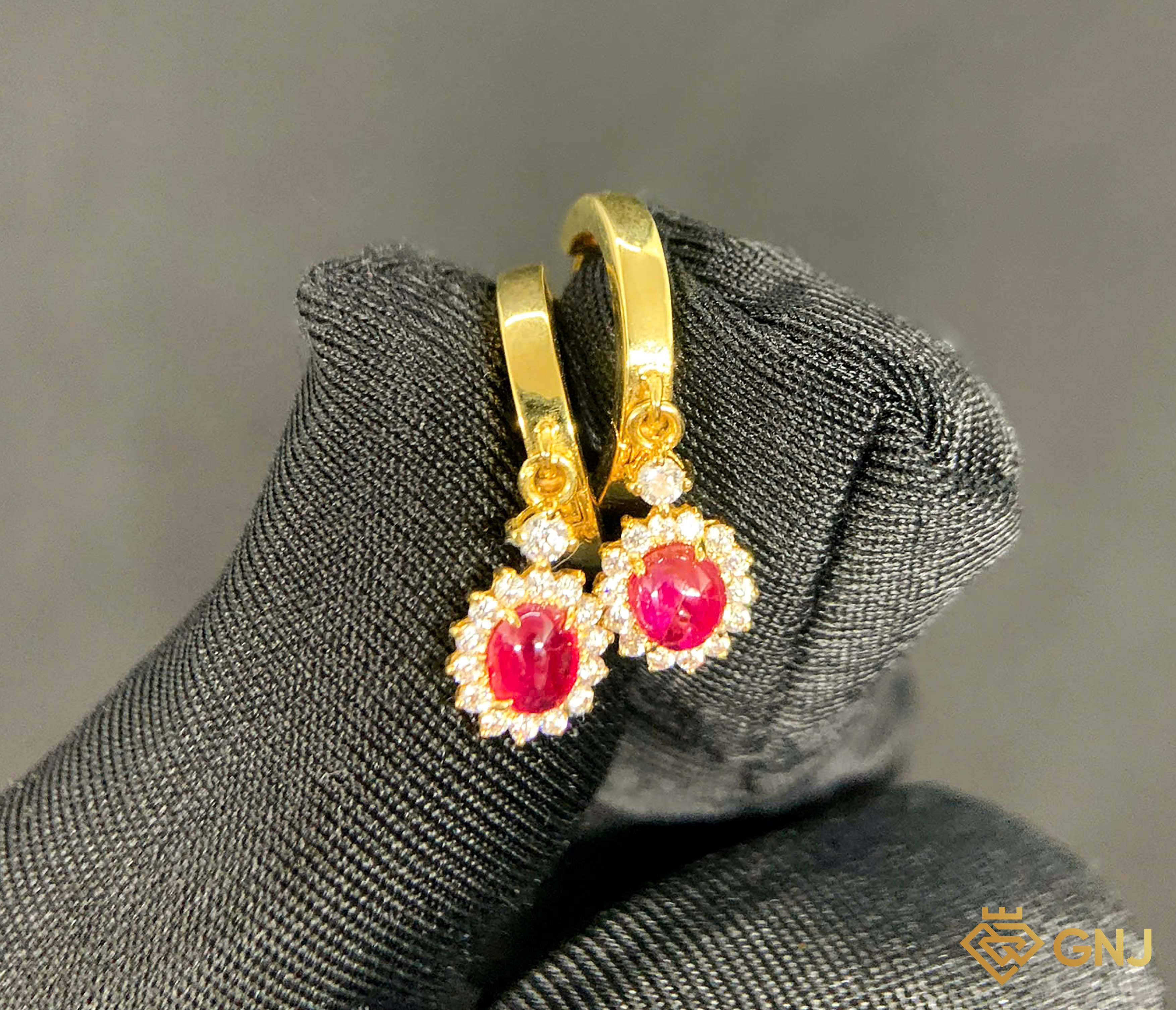 Hoa tai vàng đính đá Ruby tự nhiên