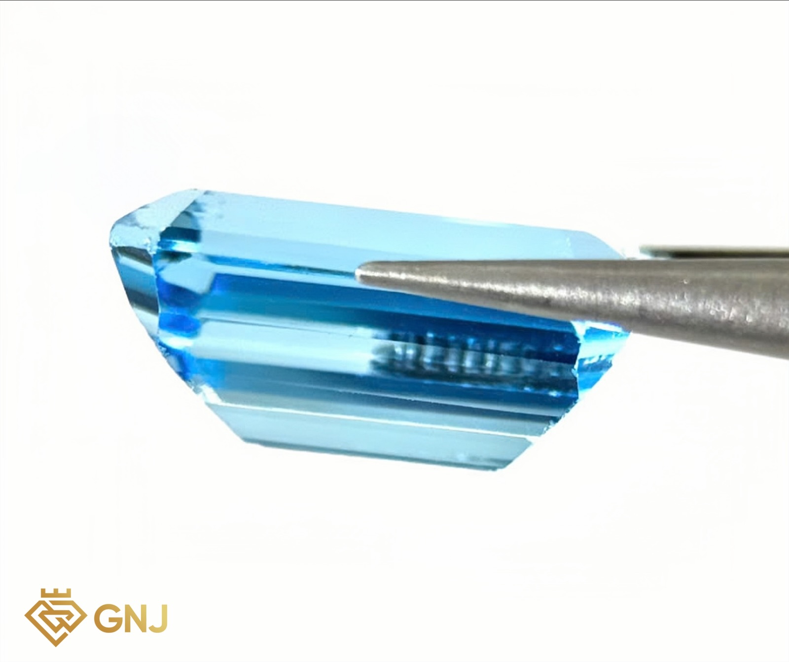 Đá Topaz Xanh Tự Nhiên 20.7ct — mặt bên