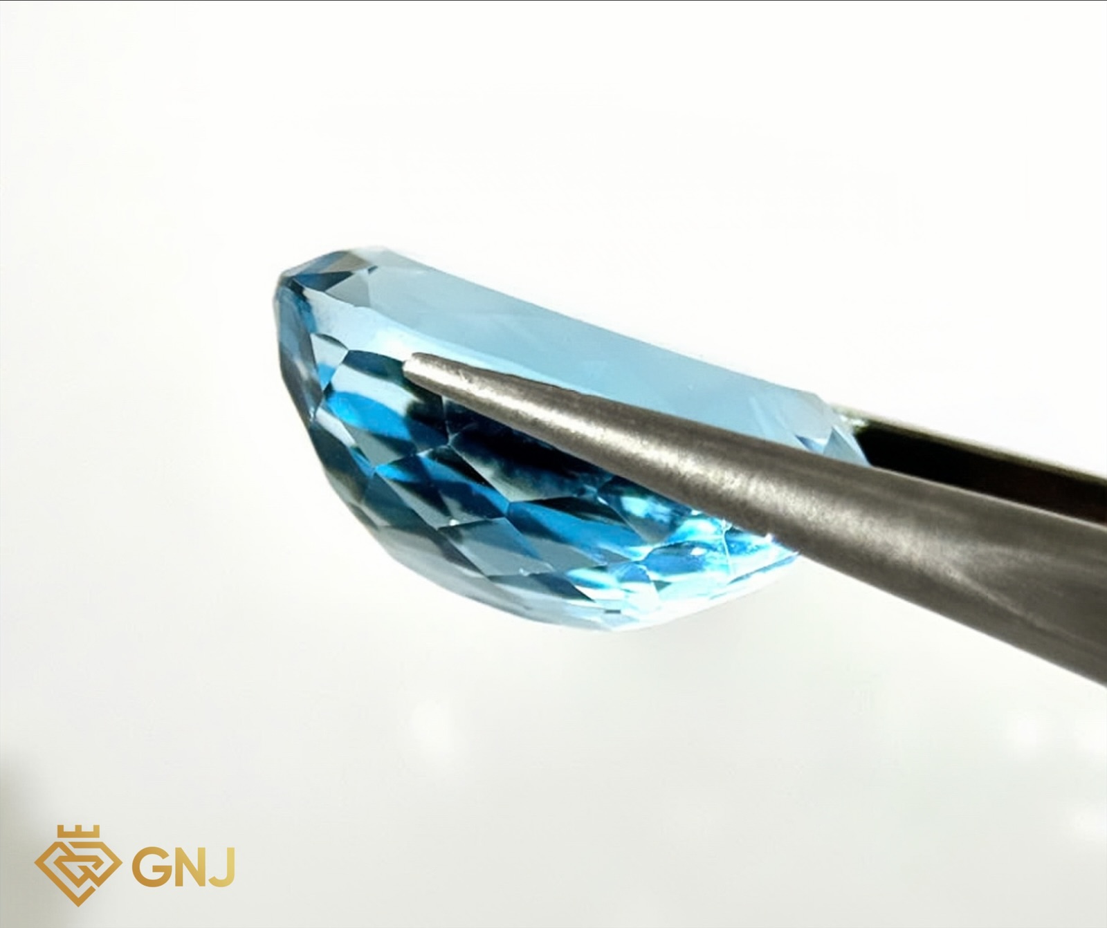 Đá Topaz Xanh Tự Nhiên 17.9ct — chi tiết đá