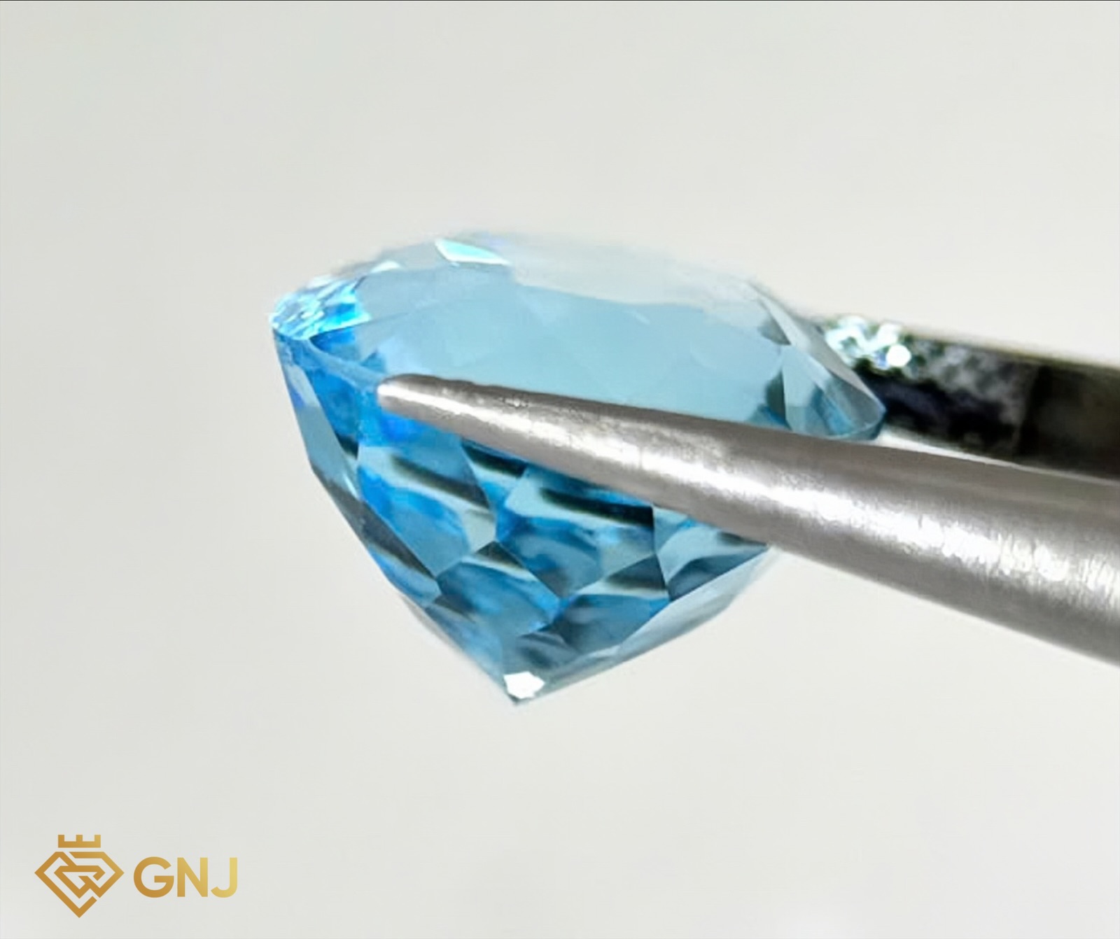 Đá Topaz Xanh Tự Nhiên 11.4ct — chi tiết đá