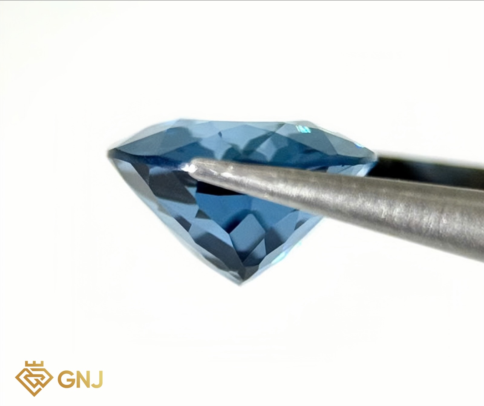 Đá Topaz Xanh Tự Nhiên Xanh Dương 10.7ct — chi tiết đá