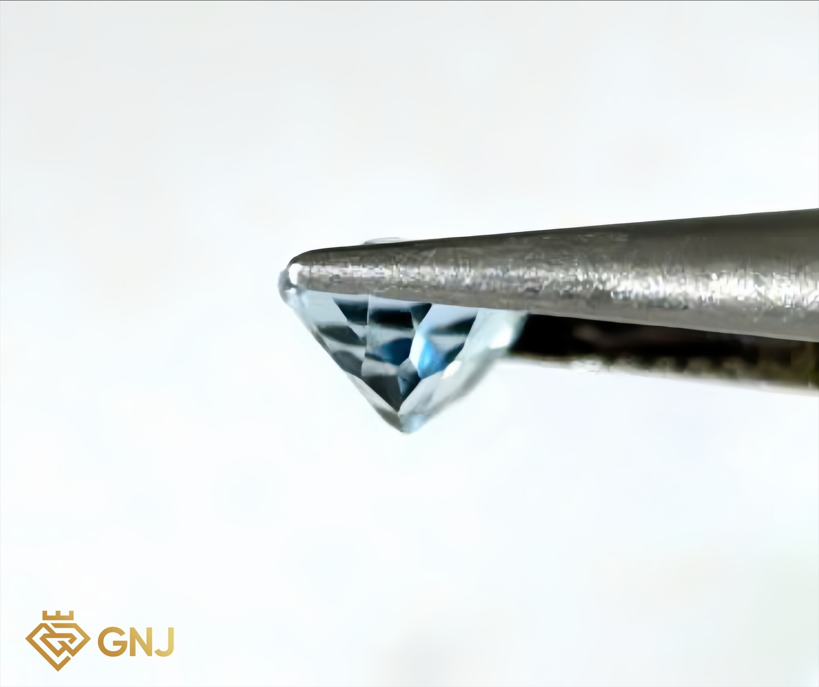 Đá Topaz Xanh Tự Nhiên 0.55ct — chi tiết đá