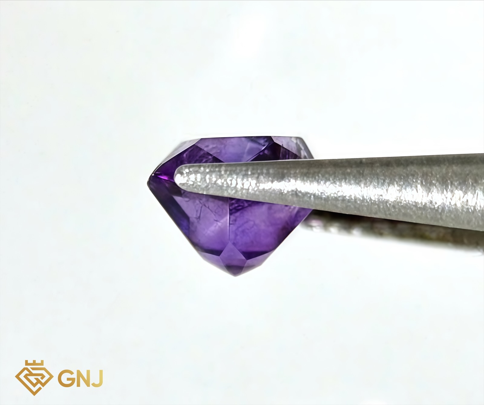 Đá Amethyst Tự Nhiên 1.4ct — Facet — chi tiết đá